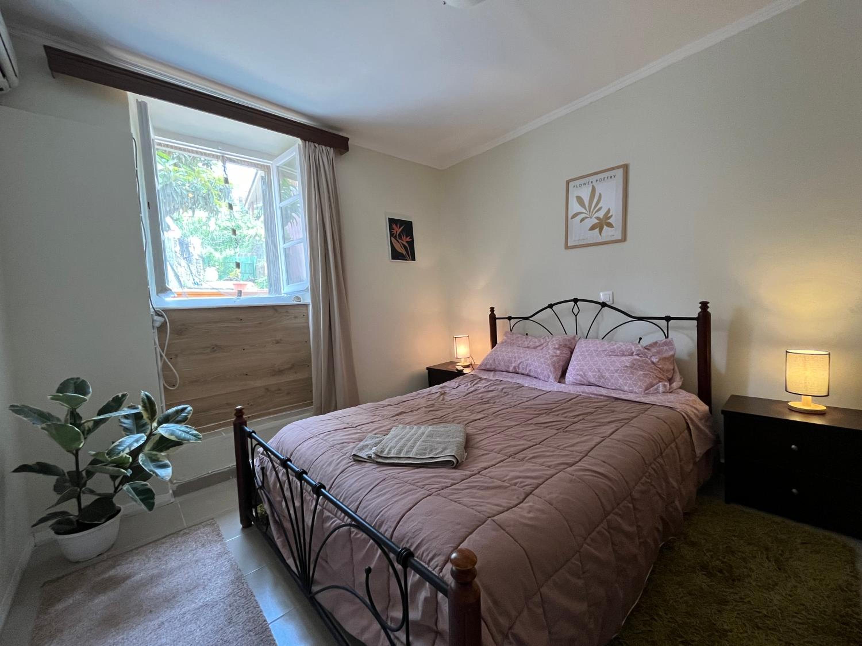 One-Bedroom House photo 3