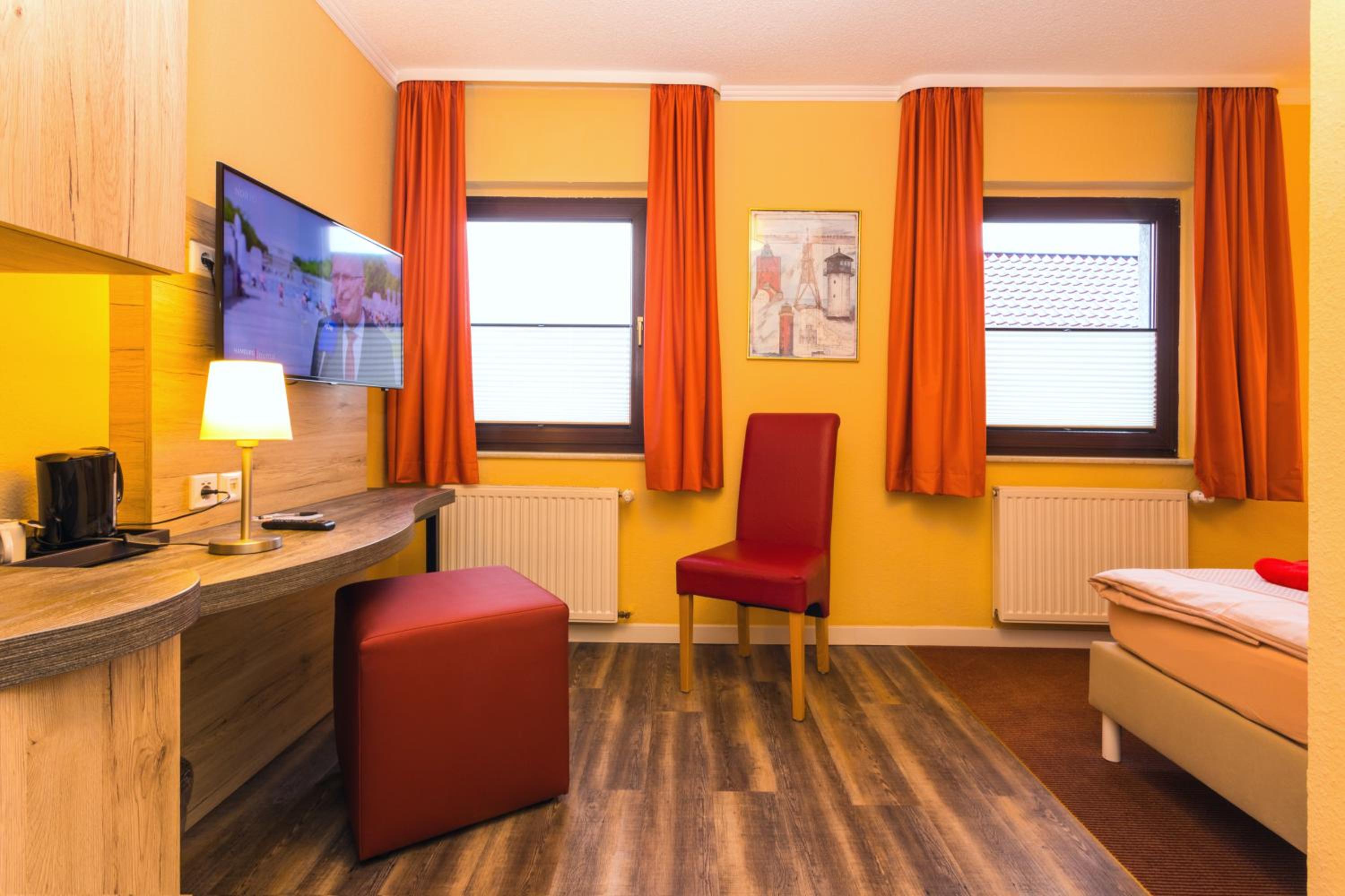 Single Room photo 2