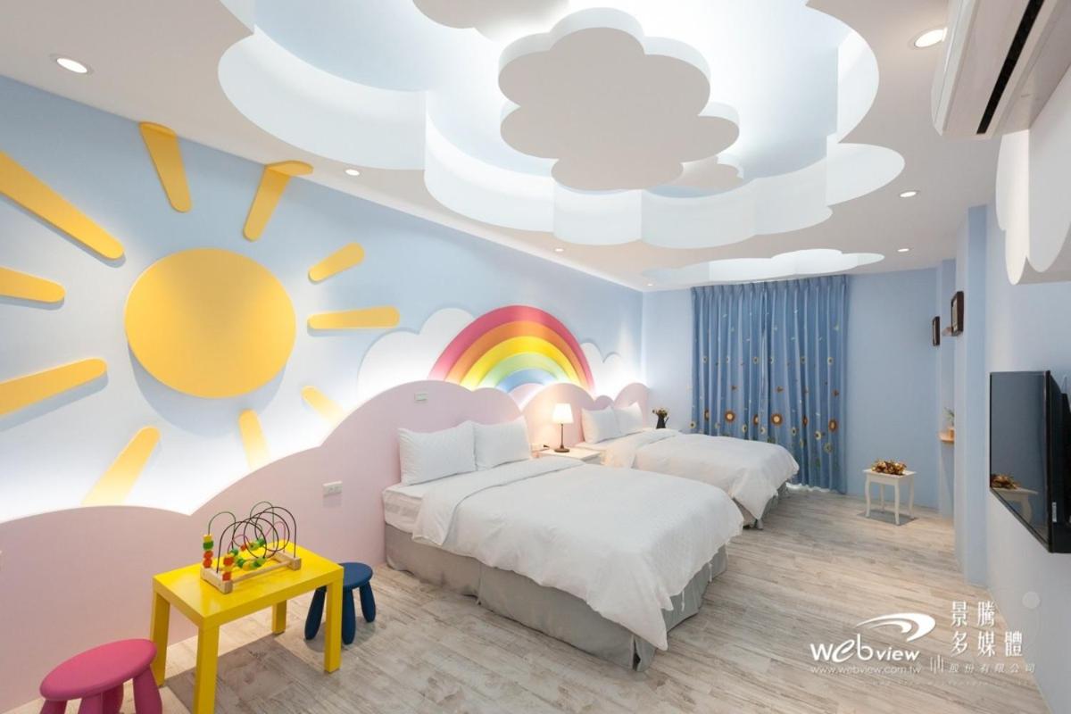 Deluxe Family Suite photo 2
