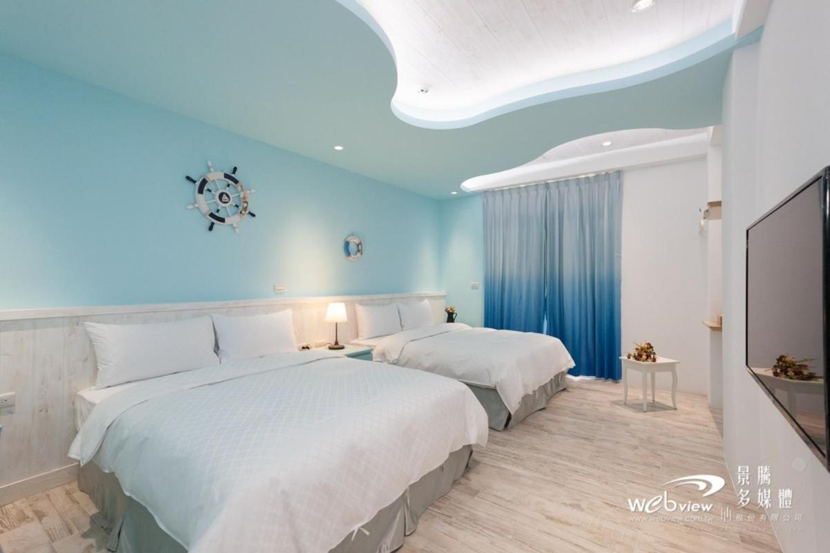 Deluxe Family Suite photo 1