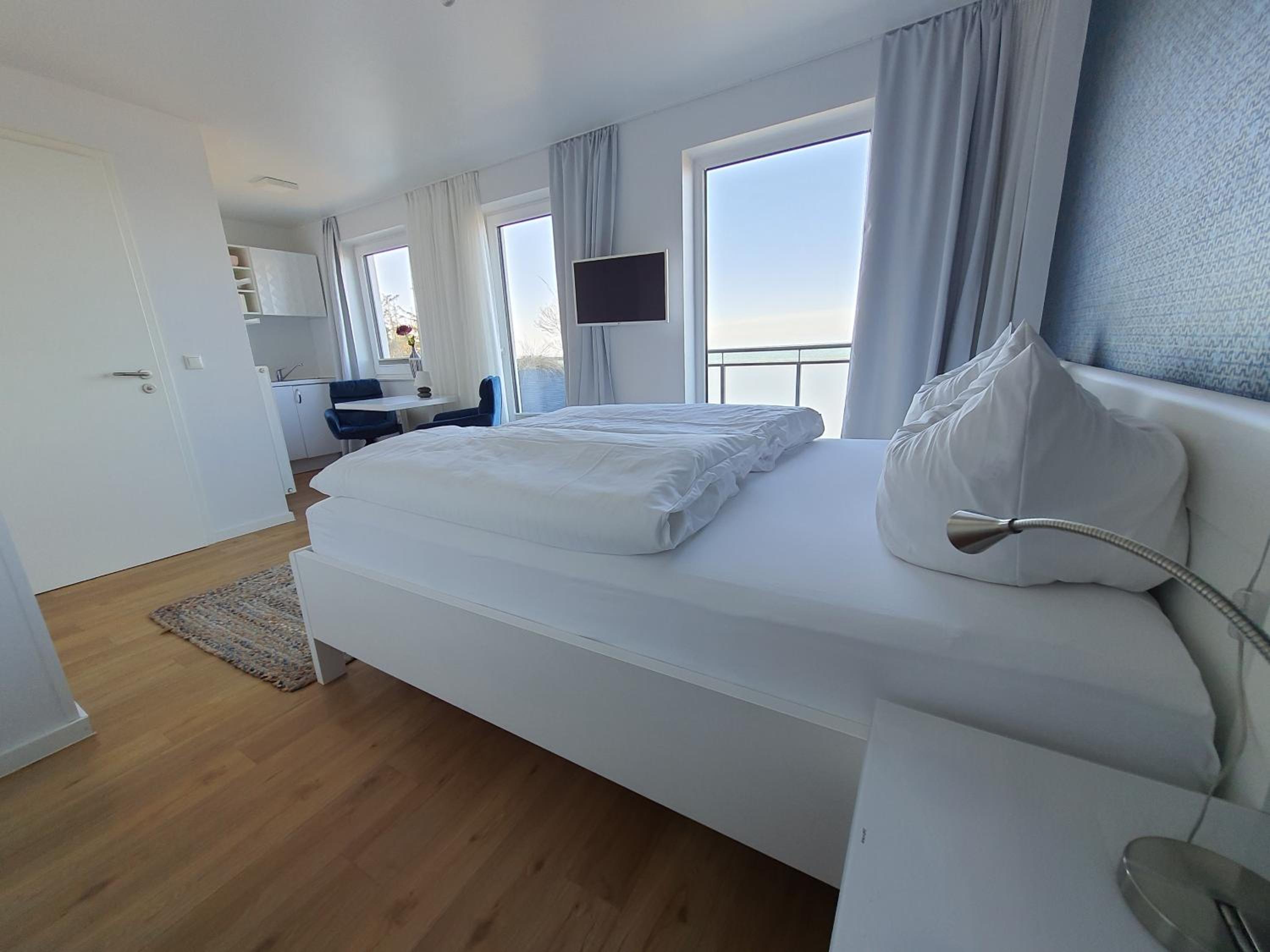 Double Room with Balcony and Sea View photo 1