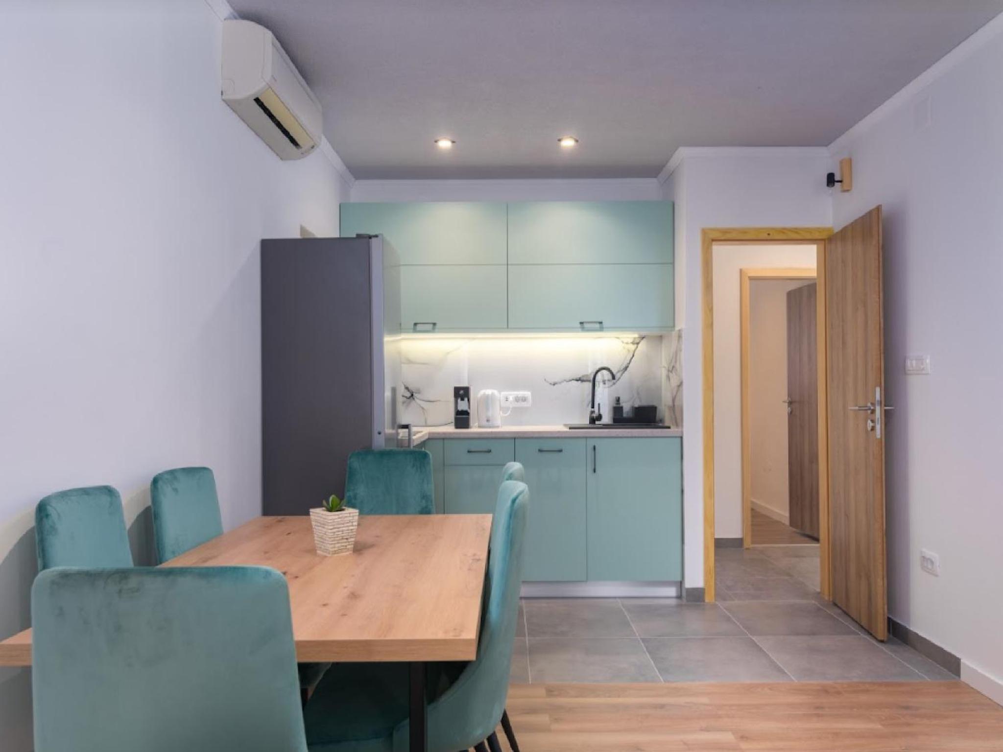 One Bedroom Apartment with Balcony - Photo 20