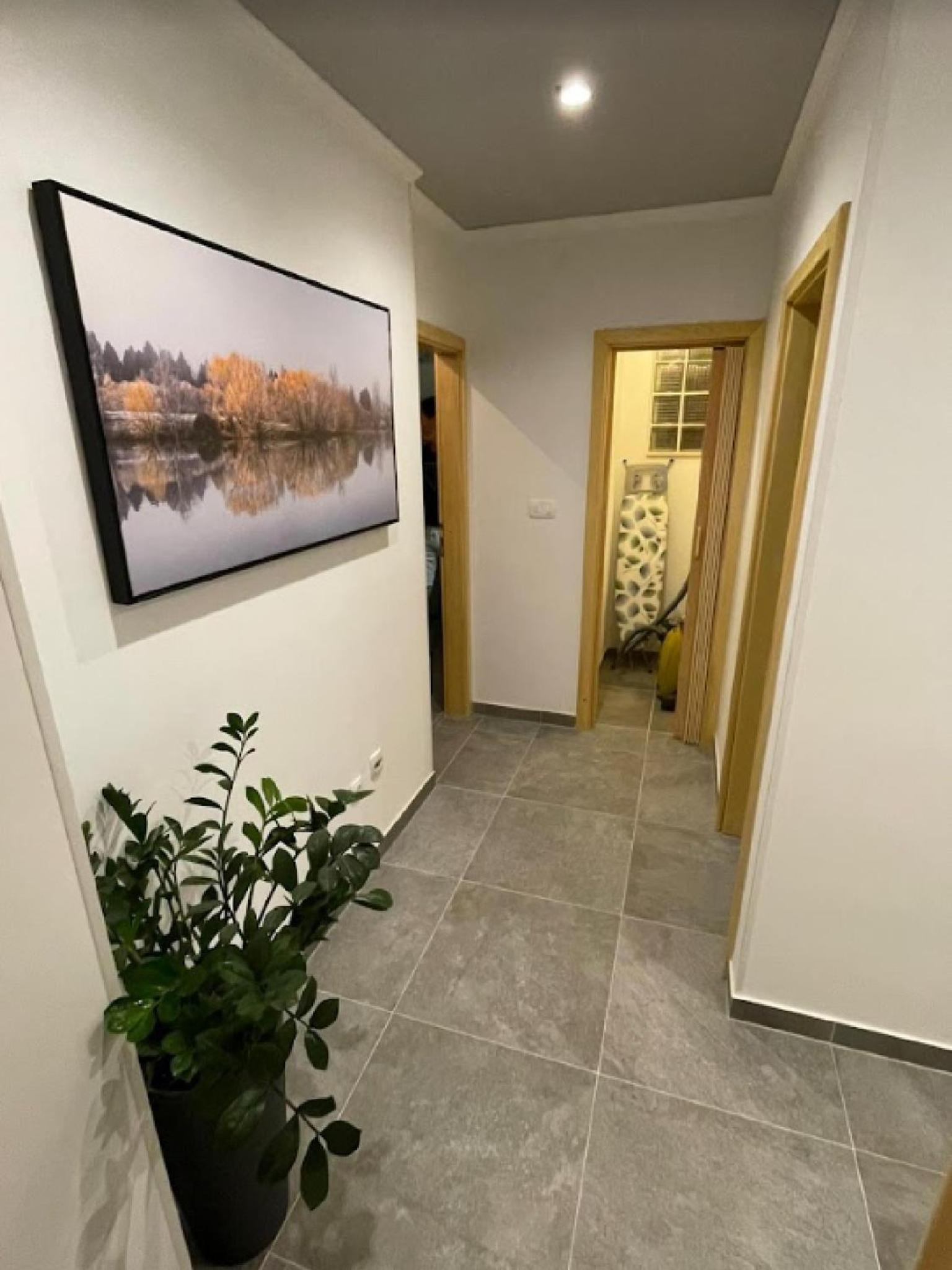 One Bedroom Apartment with Balcony - Photo 13