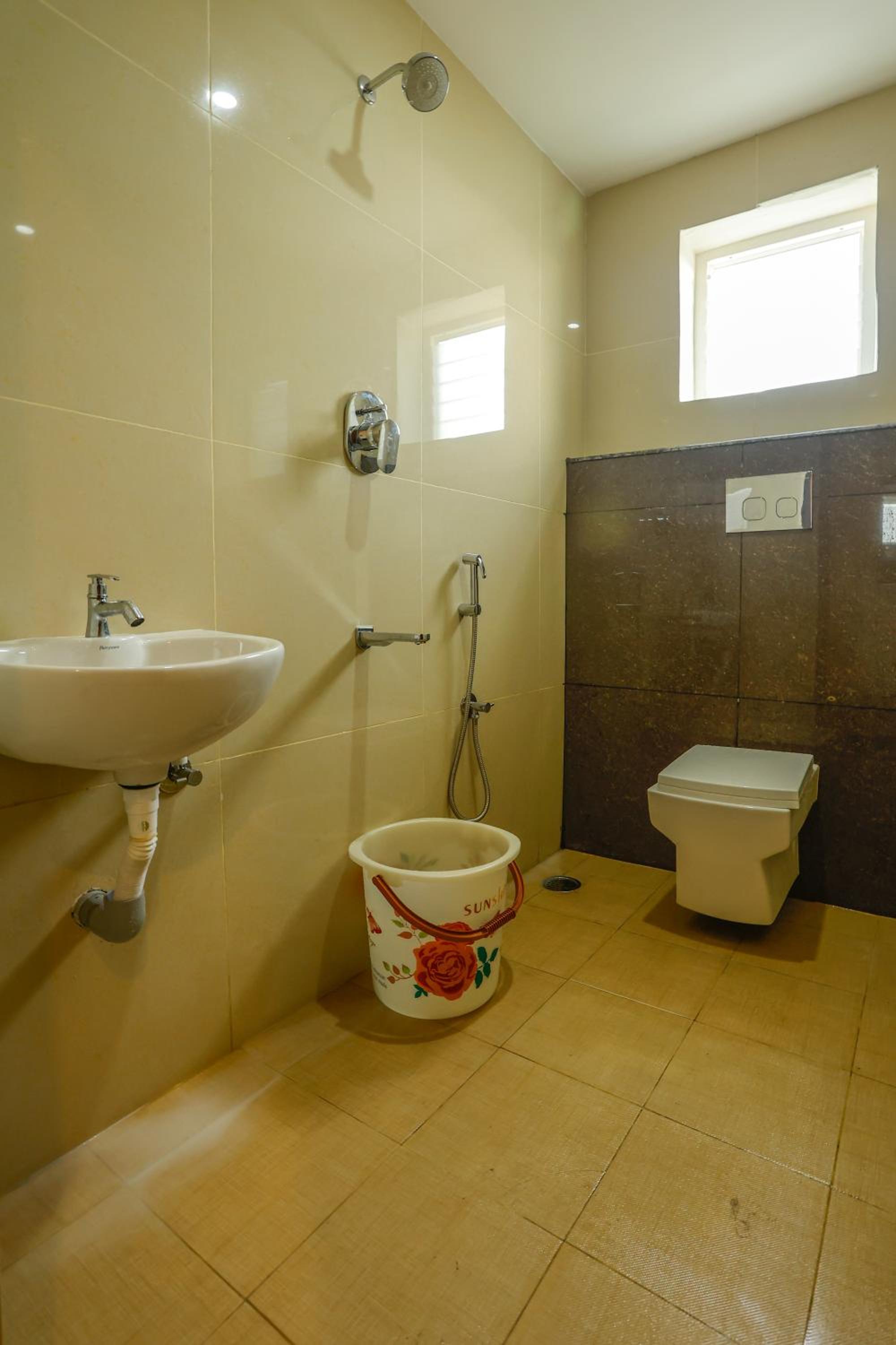 Deluxe Triple Room - Photo 9