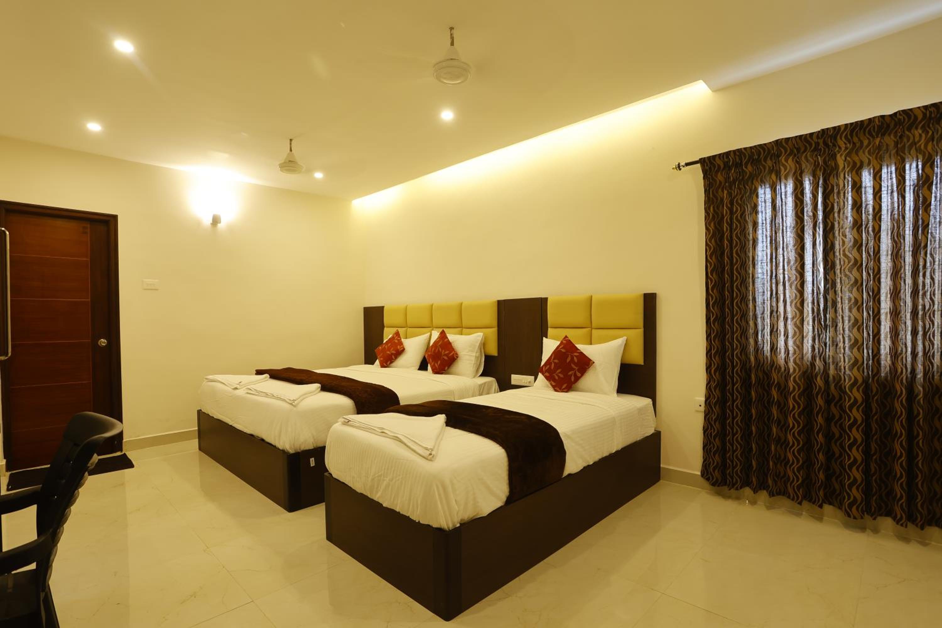 Deluxe Triple Room - Photo 6