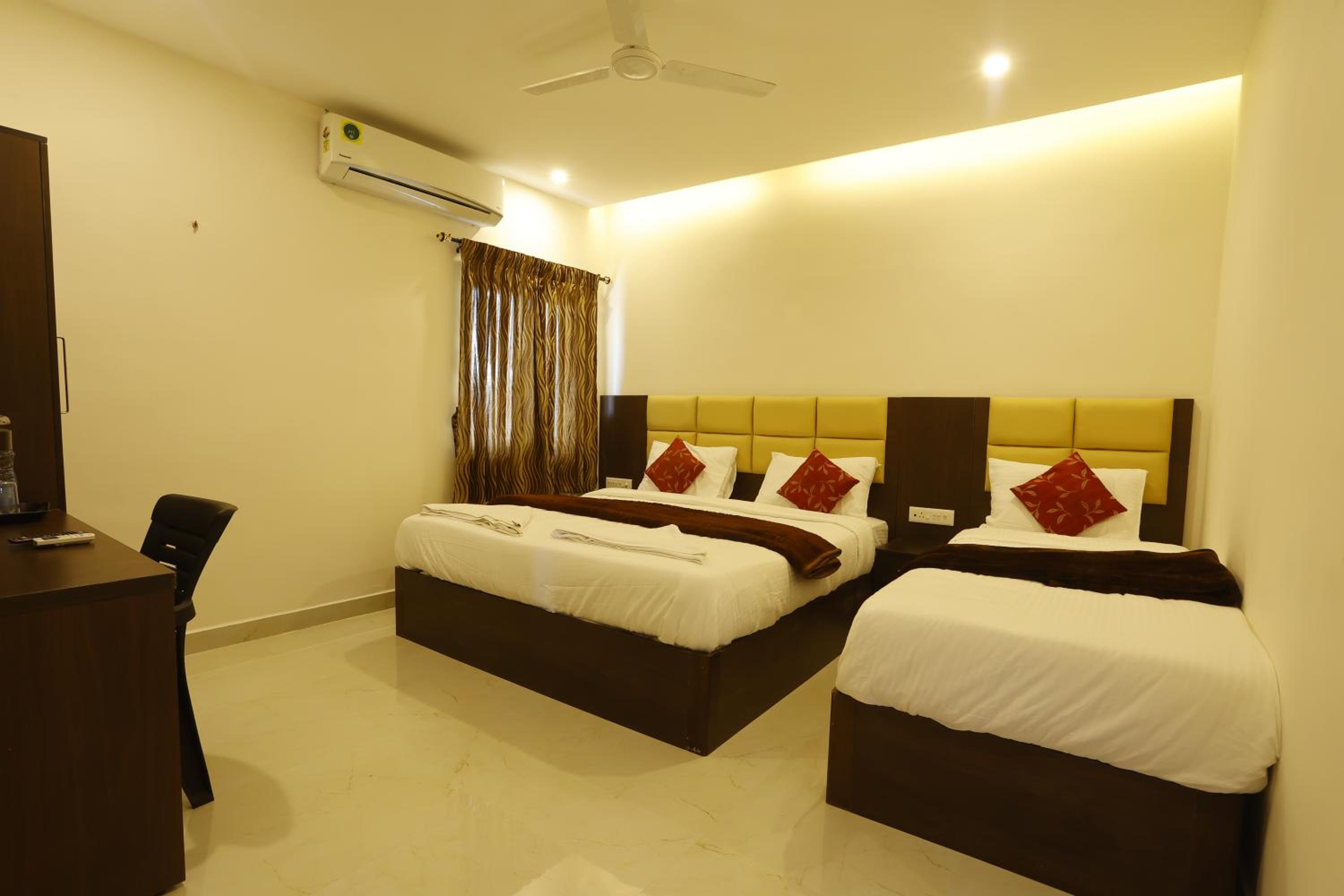 Deluxe Triple Room - Photo 4