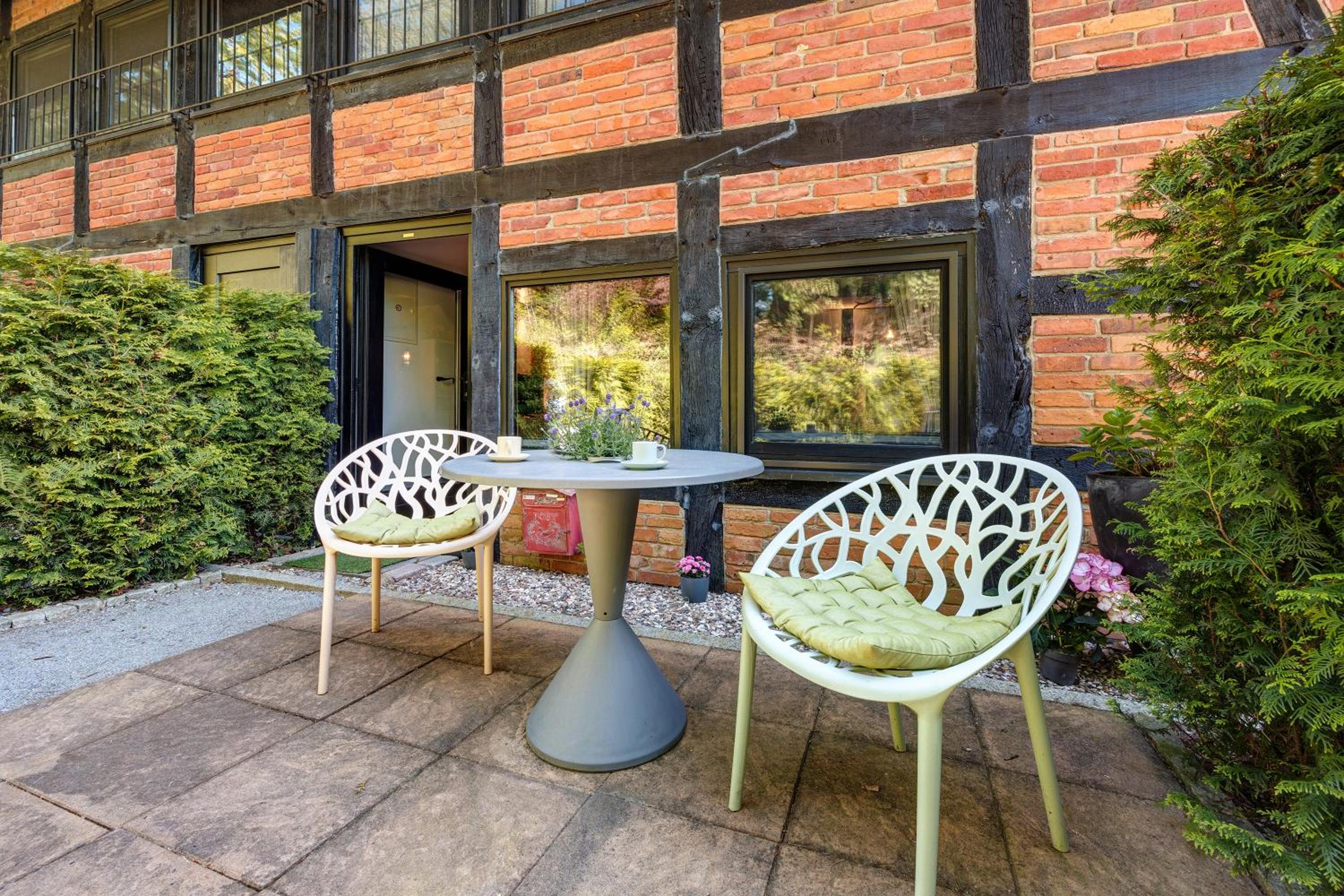 One-Bedroom Apartment with Garden View photo 3