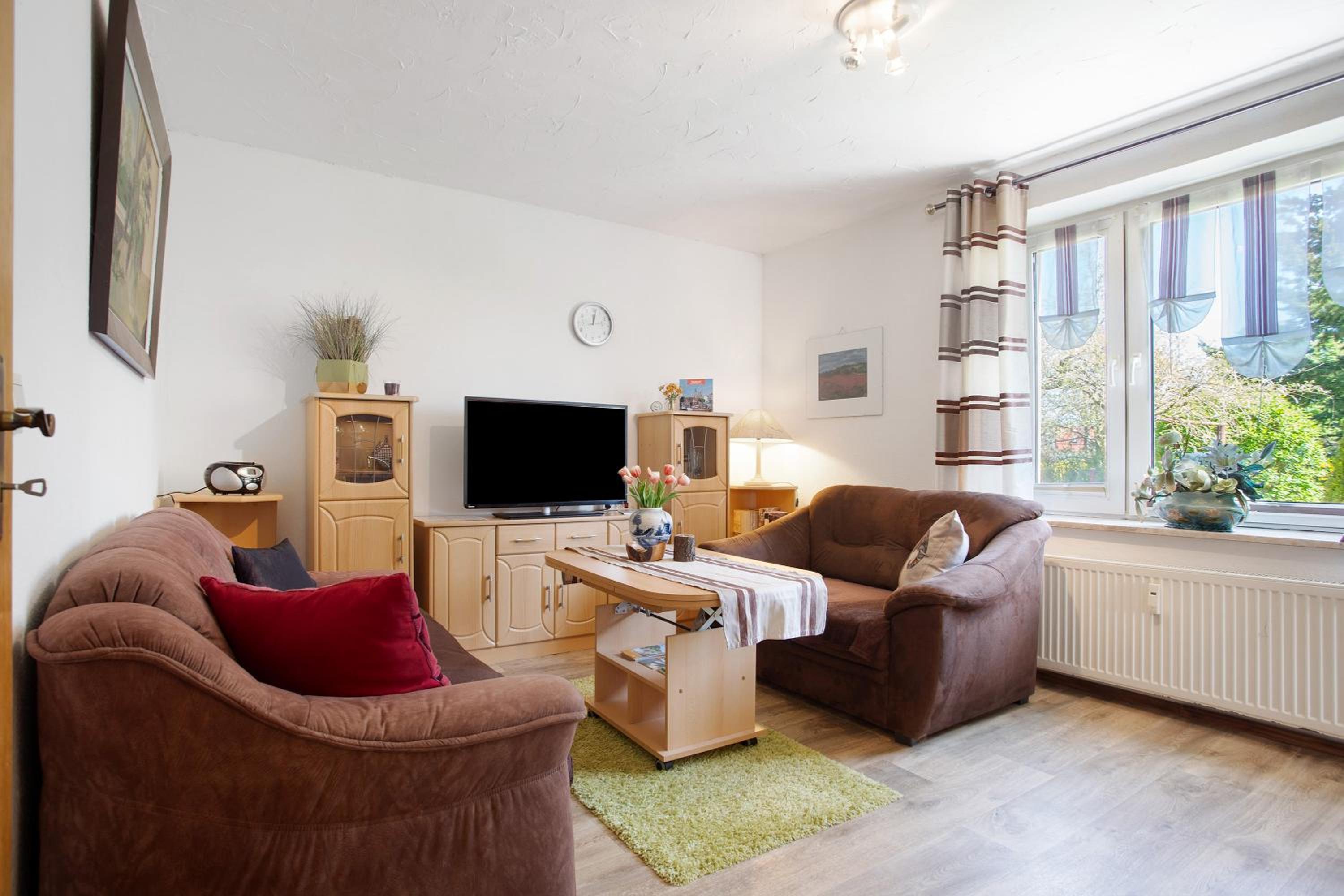One-Bedroom Apartment with Garden View photo 1