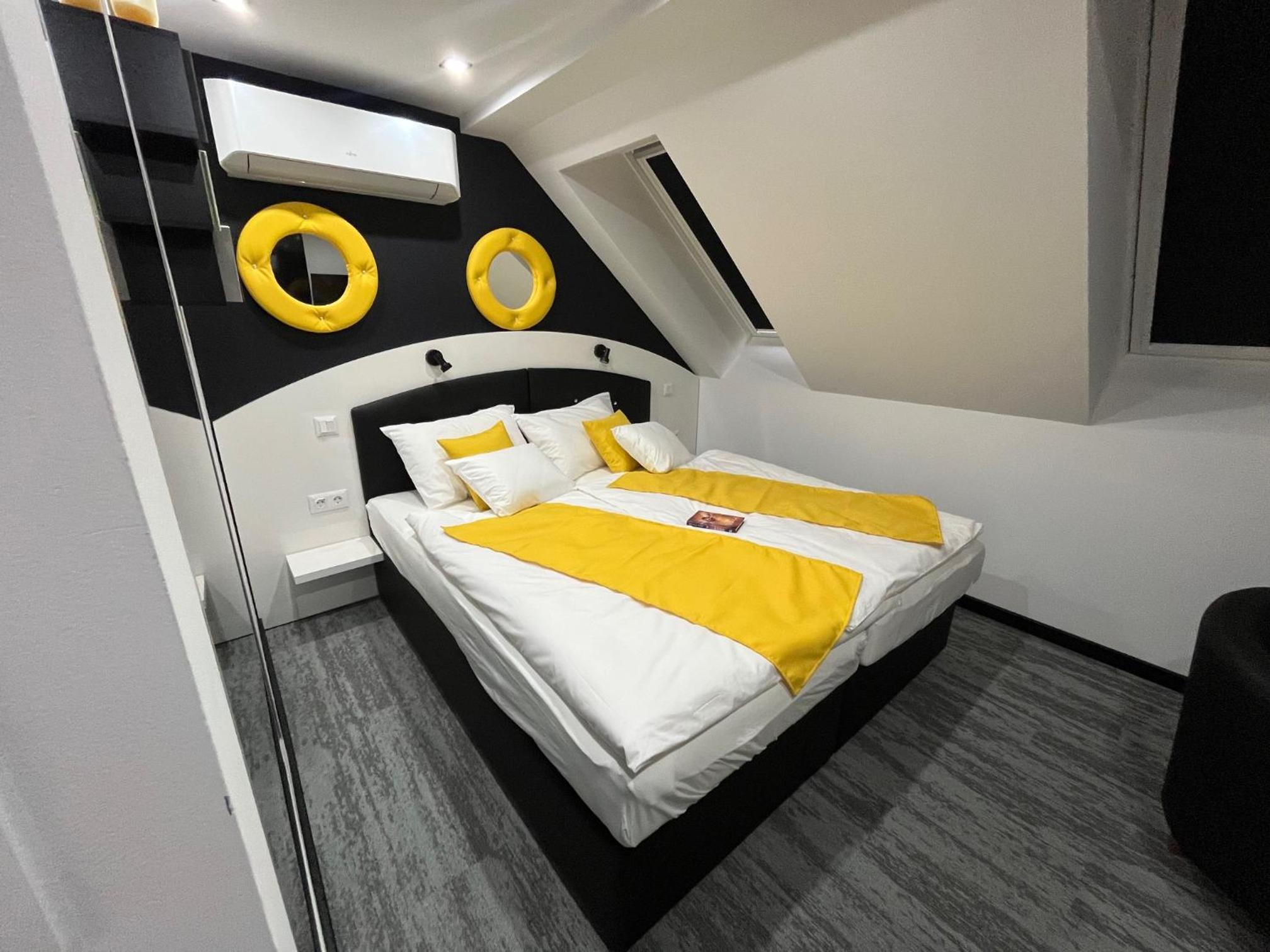 Standard Double Room photo 1