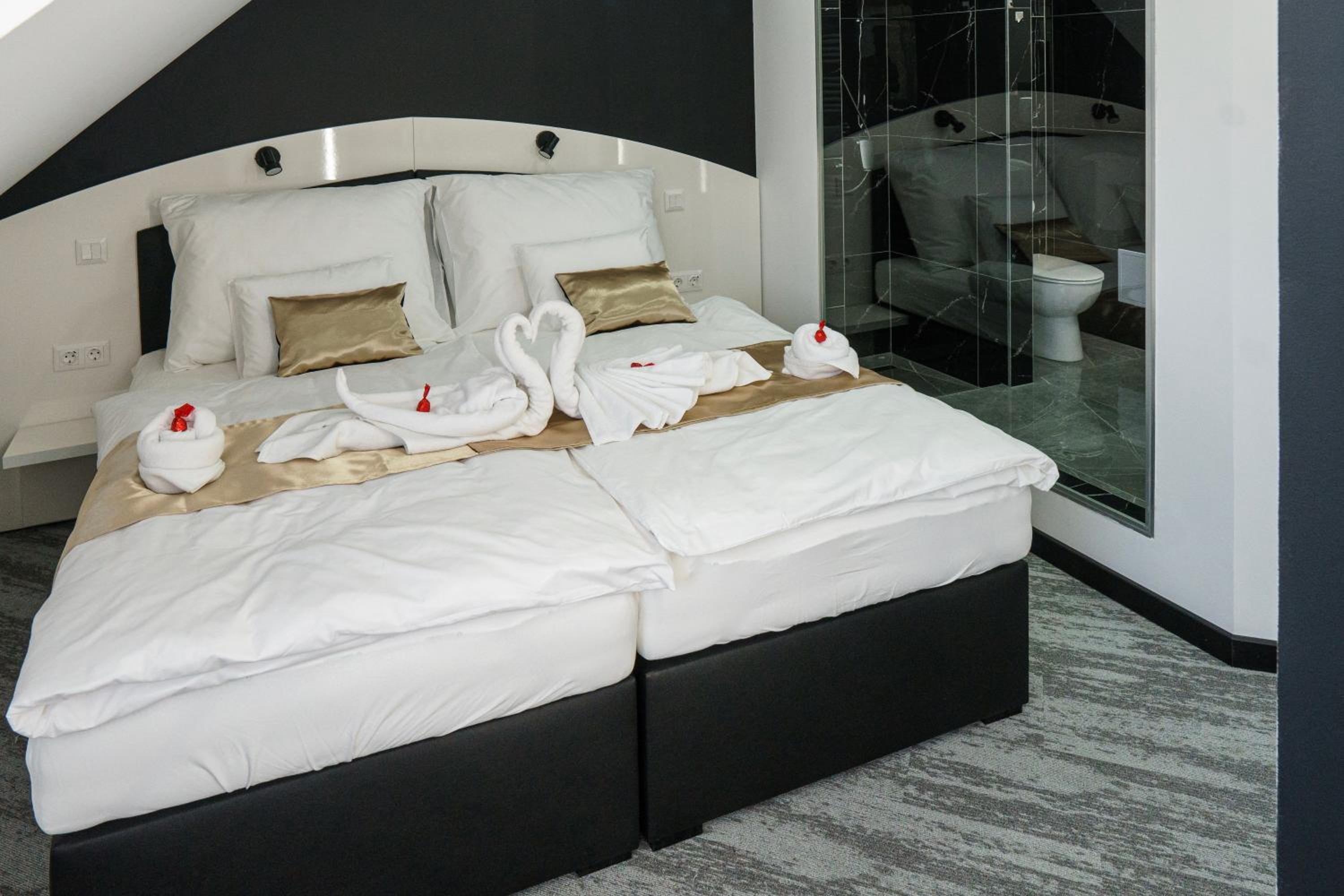 Standard Double Room photo 3