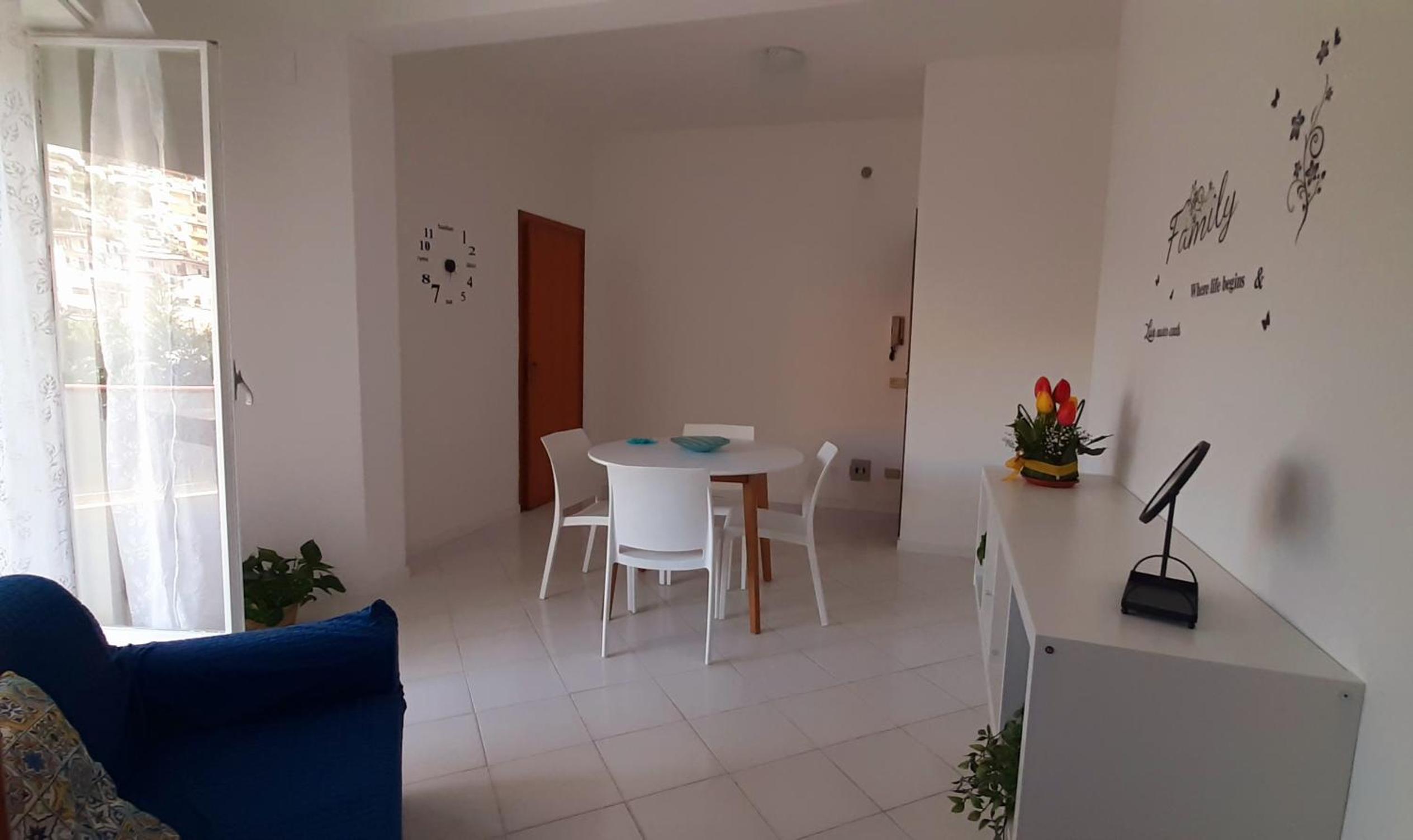 Family Two-Bedroom Apartment with View photo 2