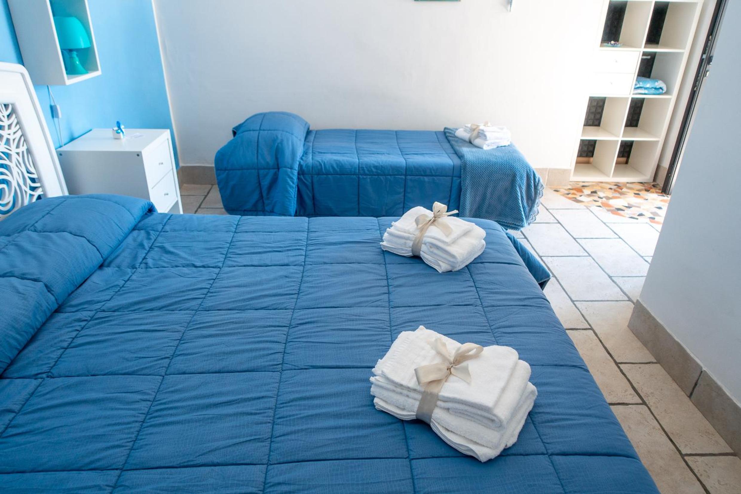 Triple Room with Private Bathroom - Photo 7