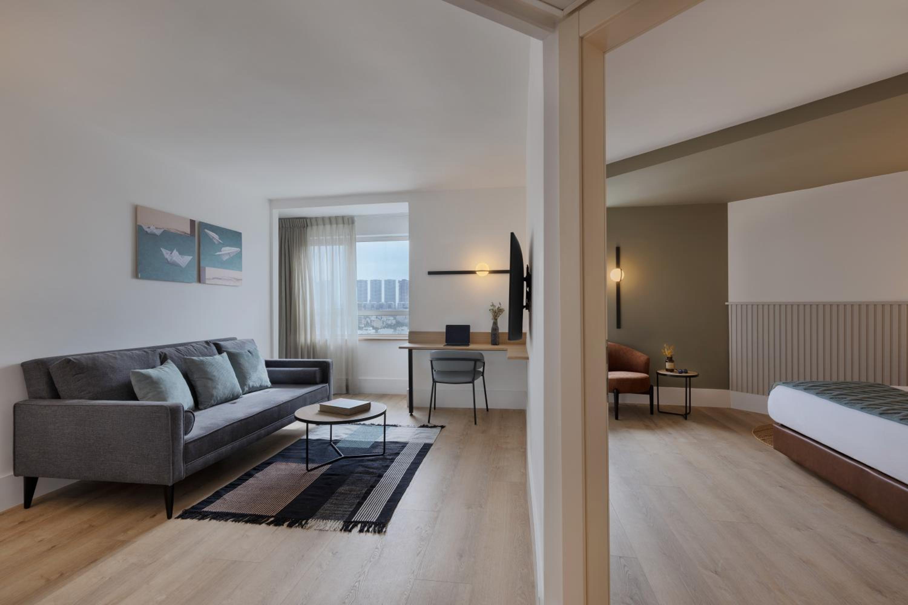 Superior Suite - Photo 2