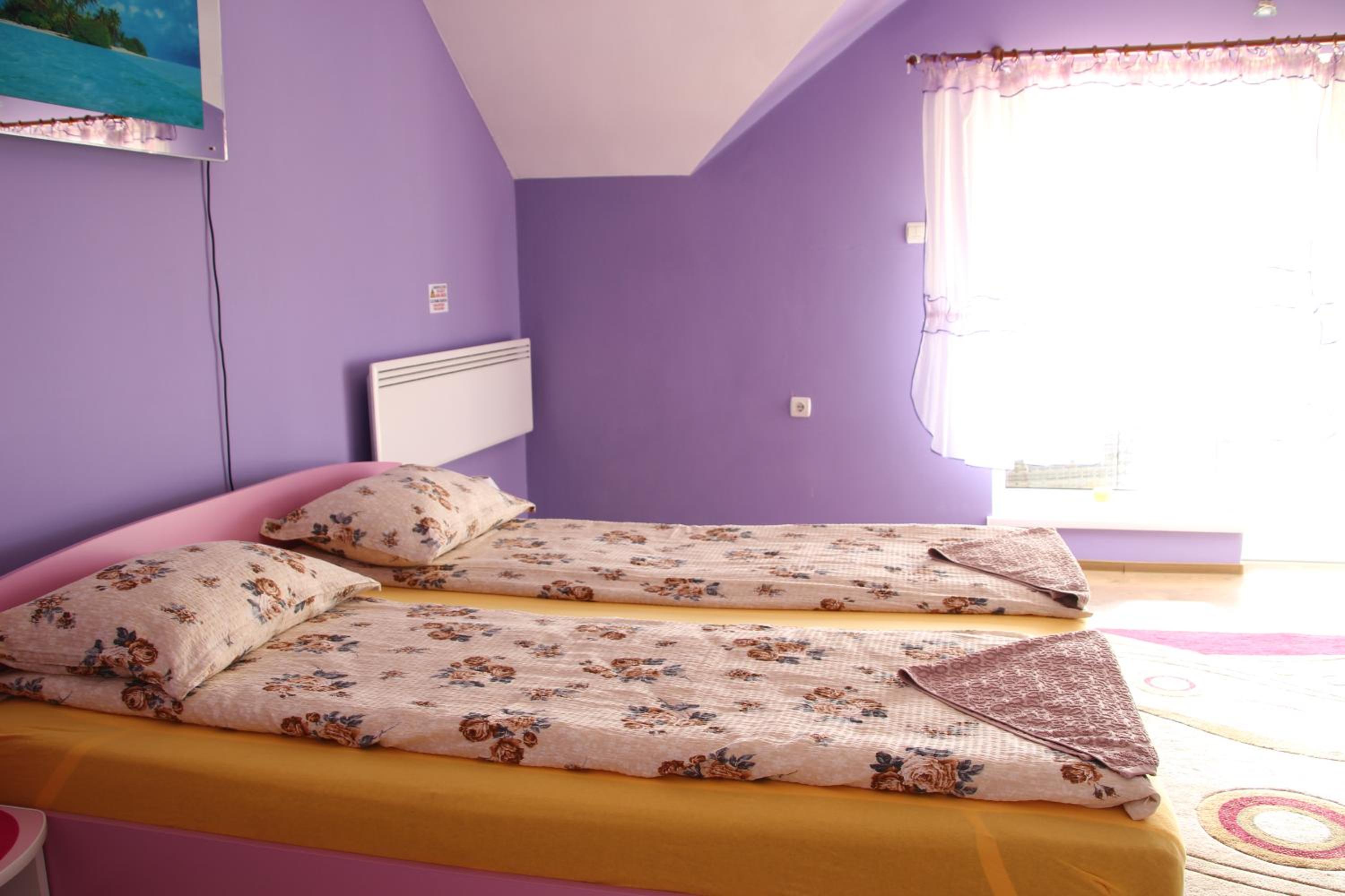 Triple Room - Photo 2