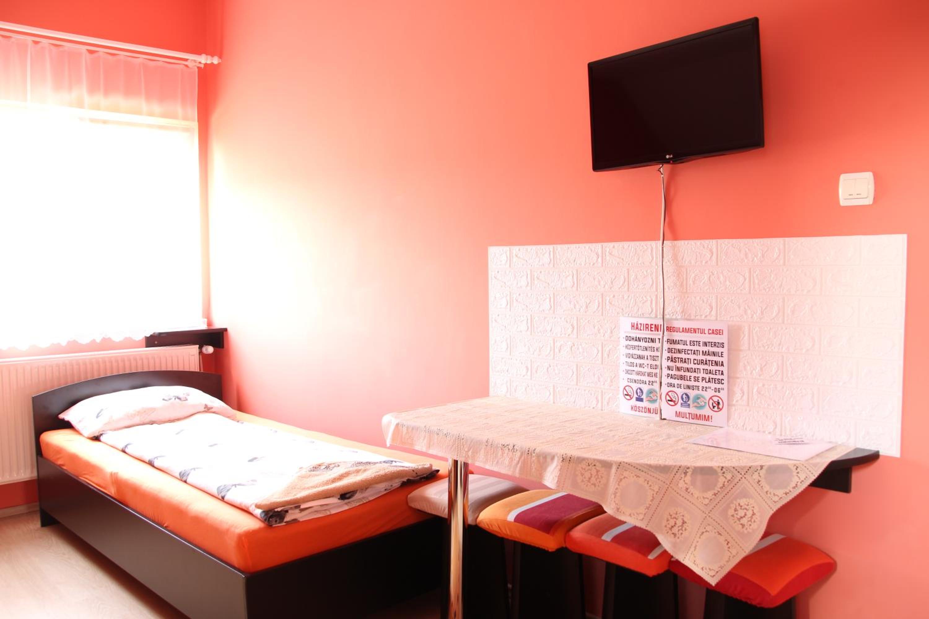 Triple Room - Photo 6