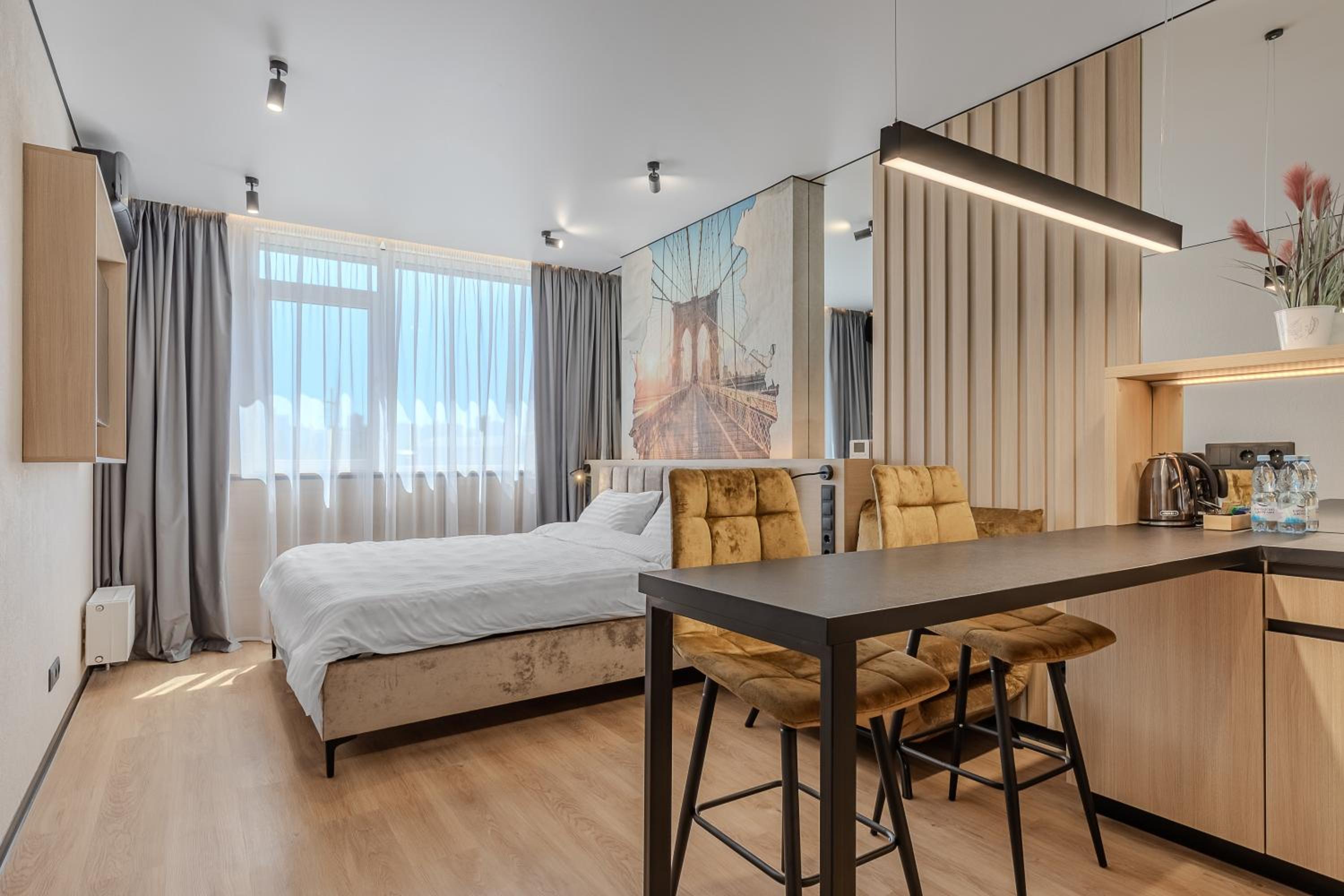 Apartment with City View photo 2