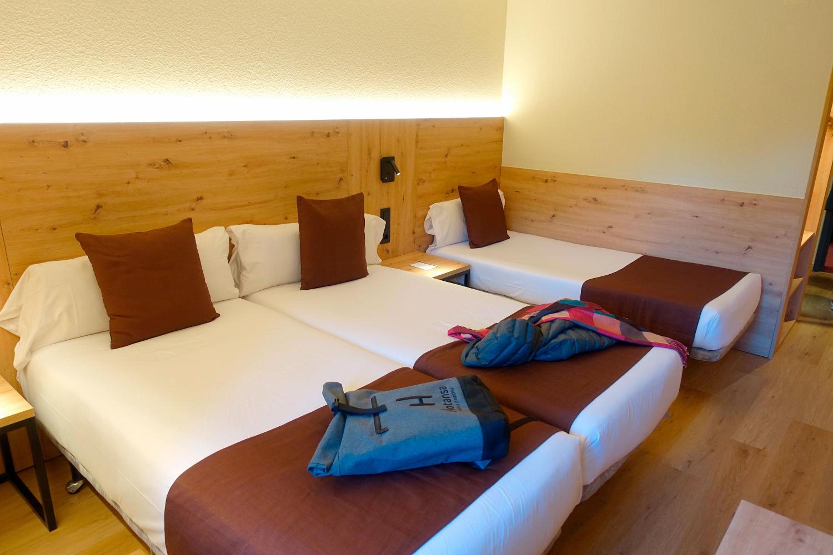 Quadruple Room (2 Adults + 2 Children)