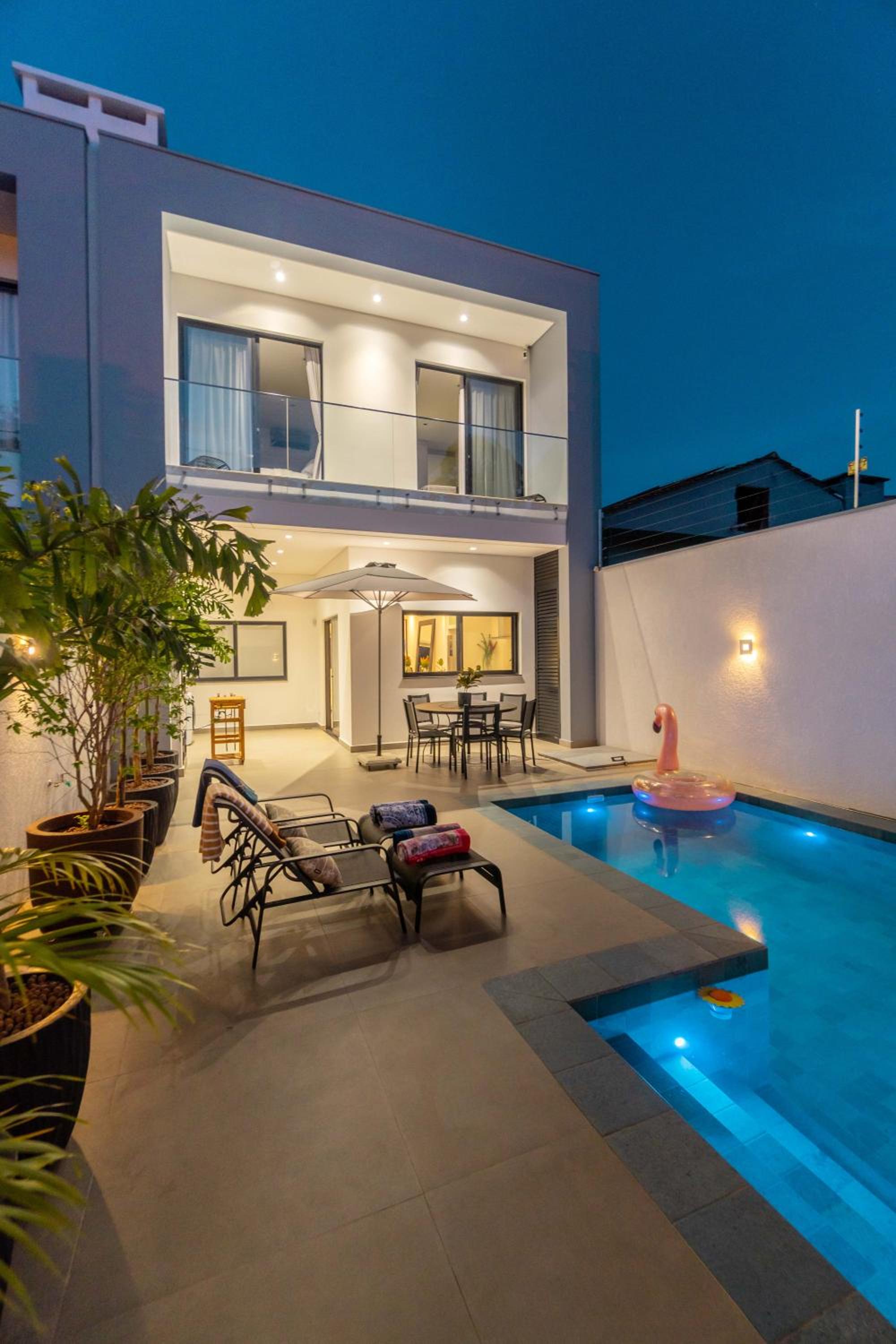 Villa photo 2