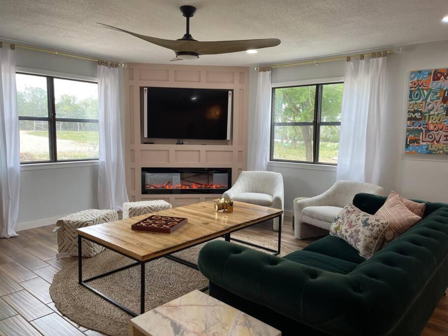 Three-Bedroom Villa photo 1