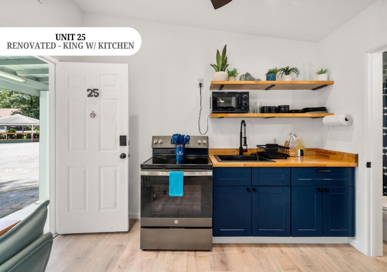 Superior King Suite photo 3