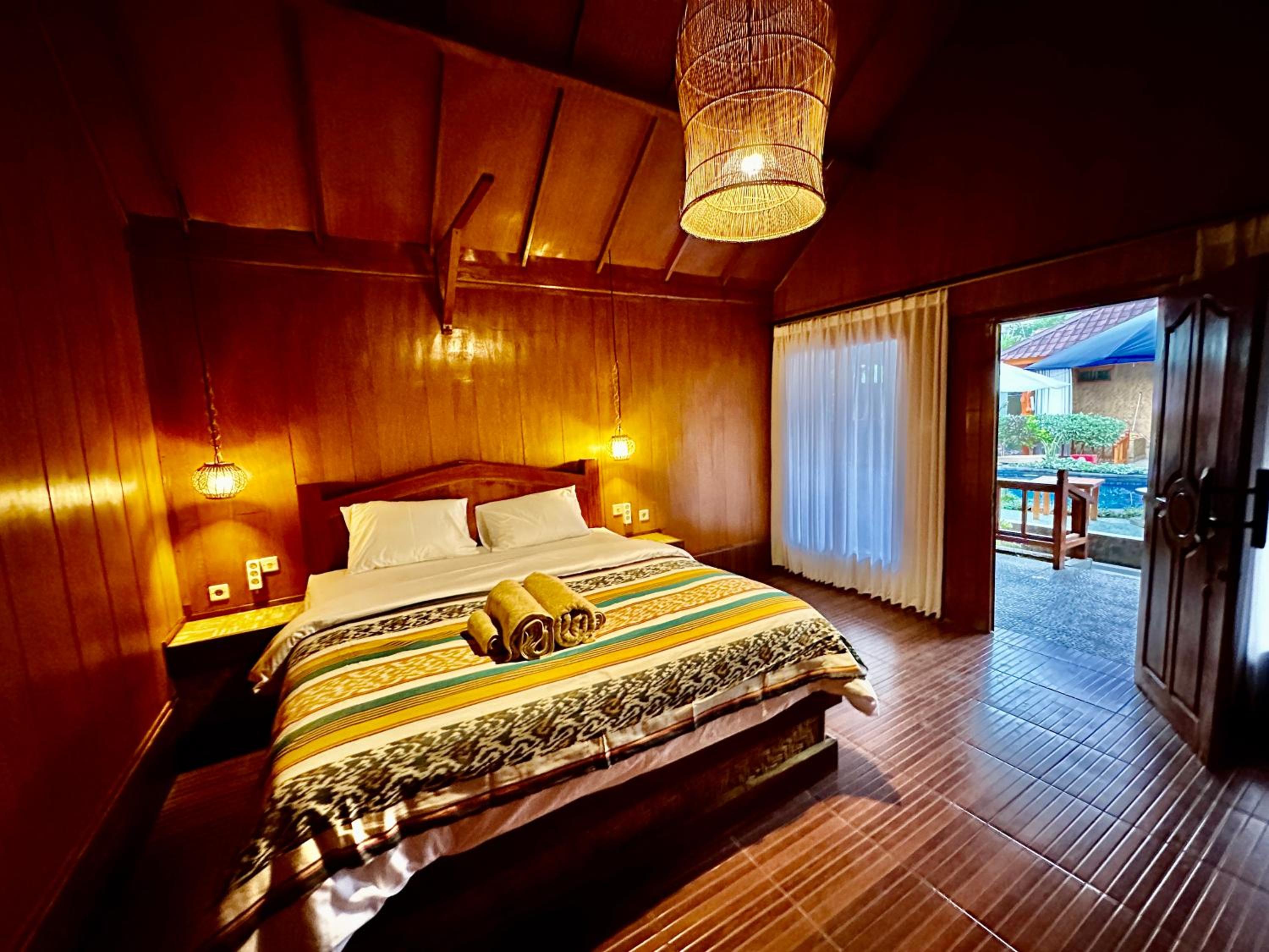 King Room with Pool View photo 3