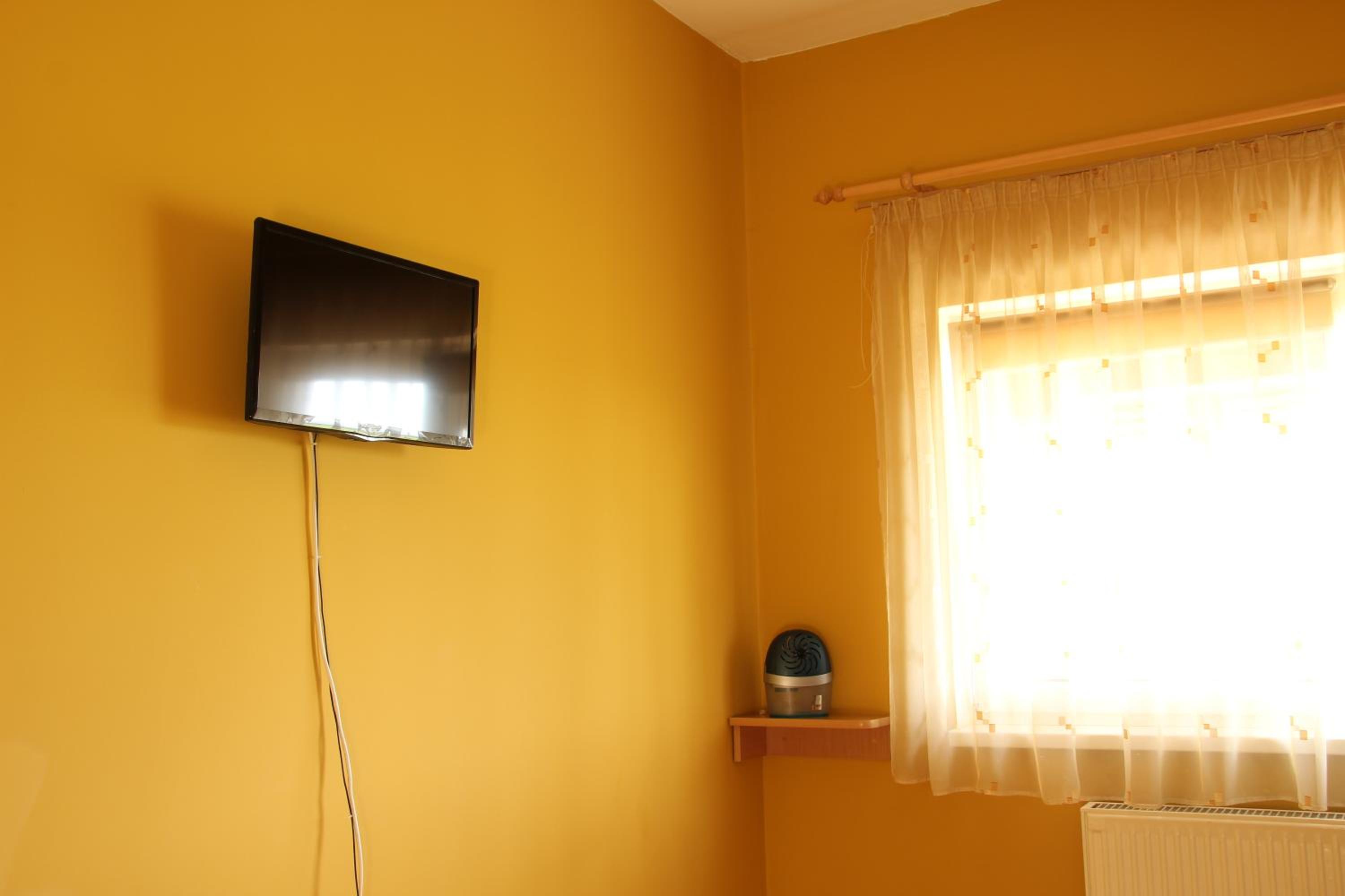 Double Room with Two Double Beds - Photo 14