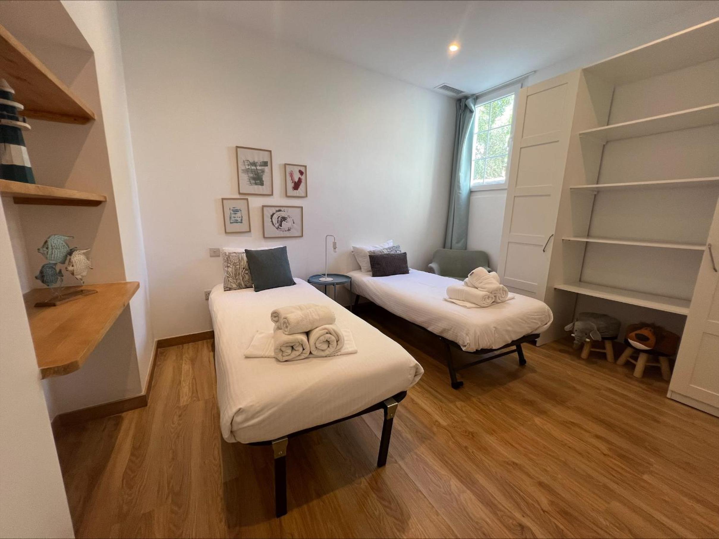 Apartment photo 2