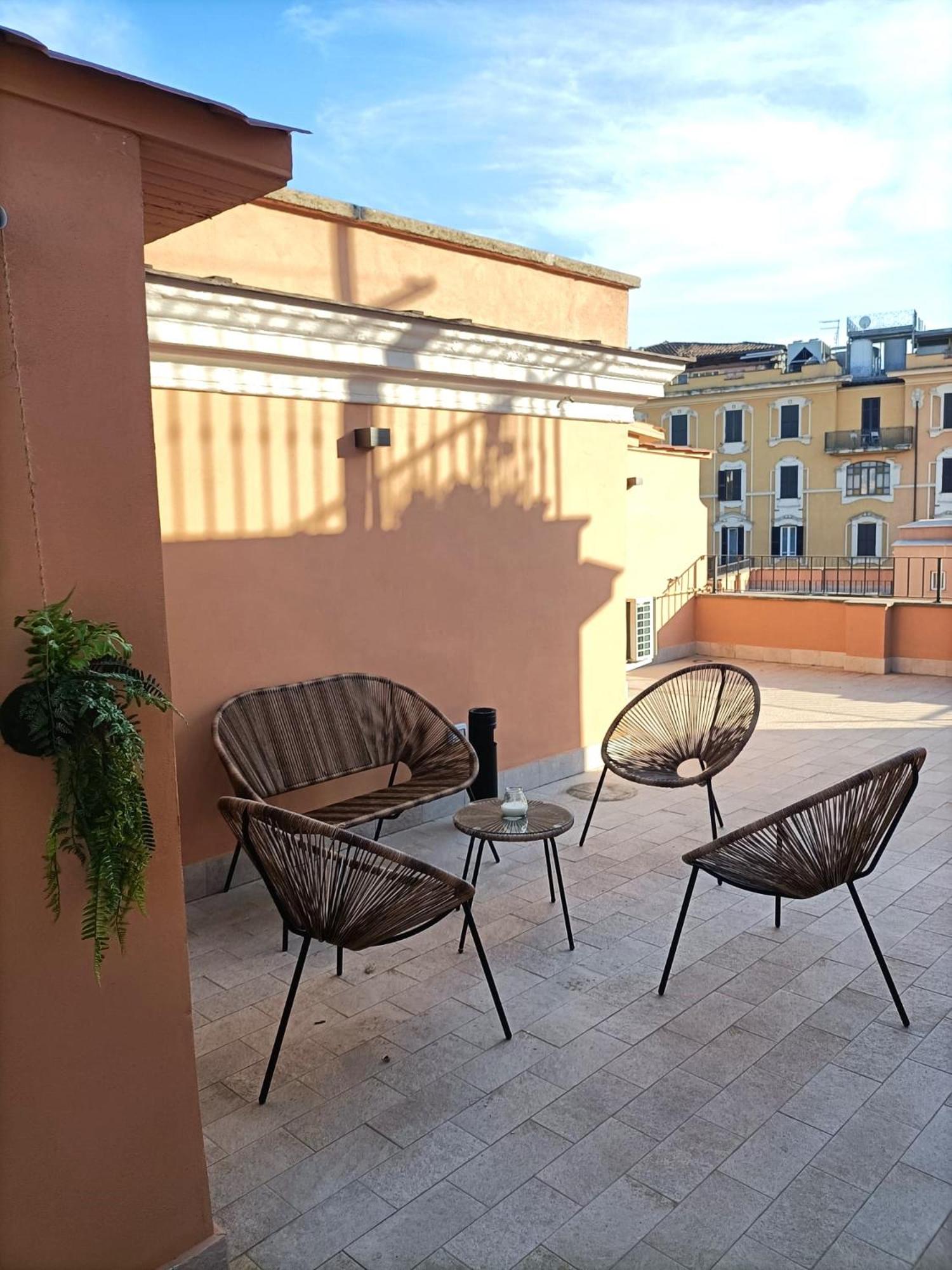 Apartment - Split Level photo 3