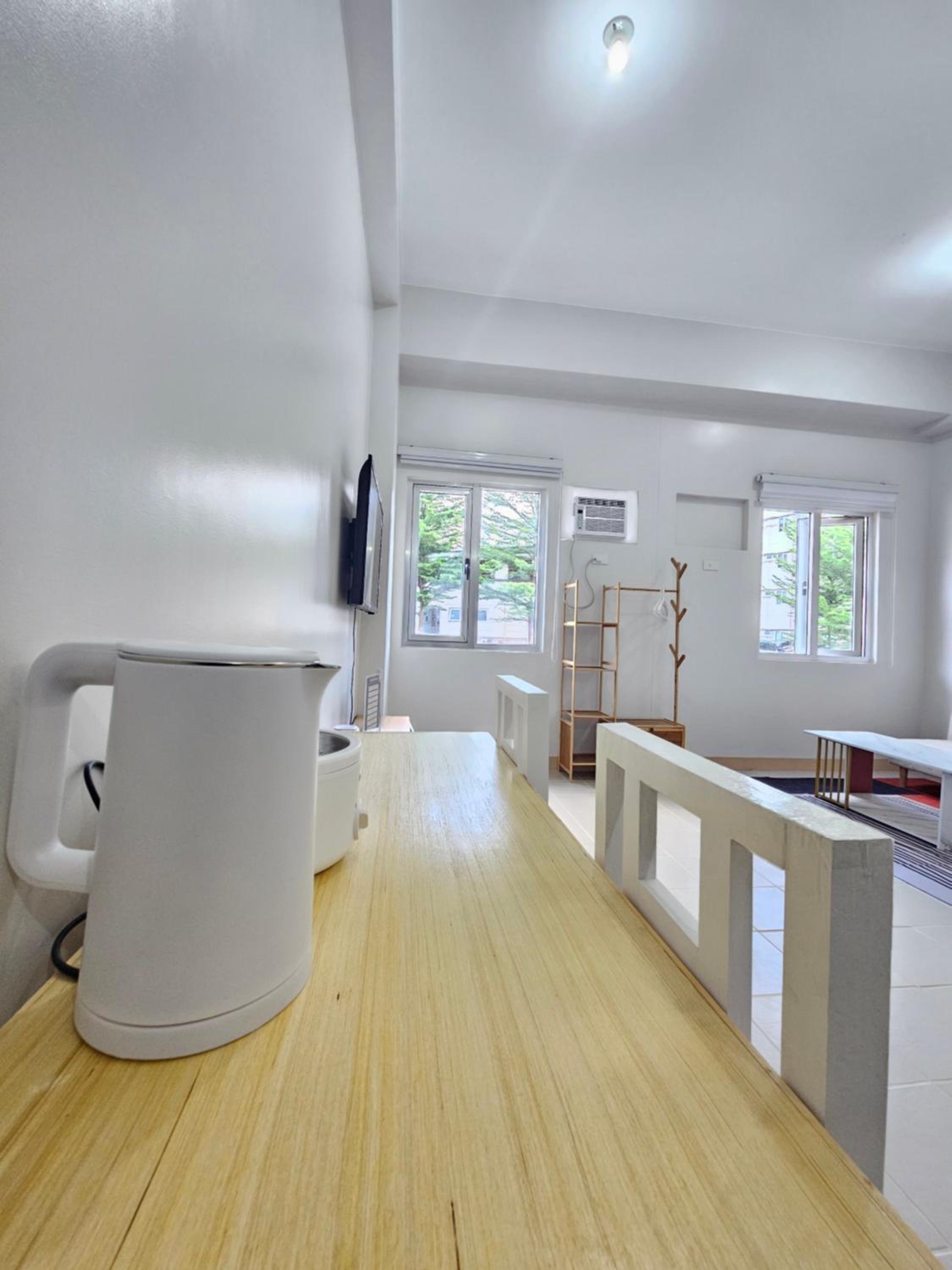 Studio Apartment with King Bed photo 3