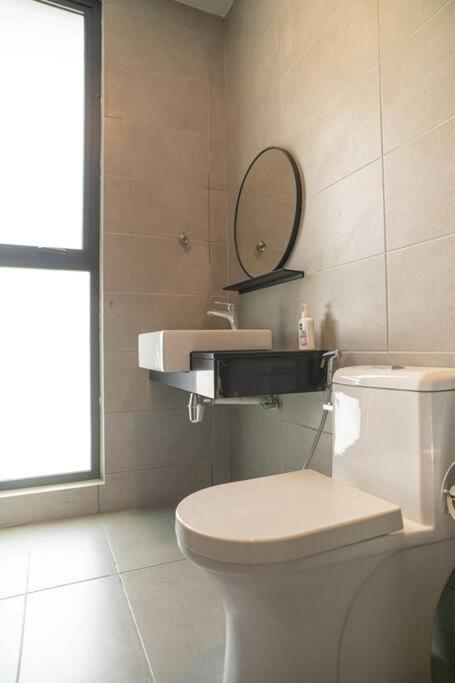 Three-Bedroom Apartment with View photo 2
