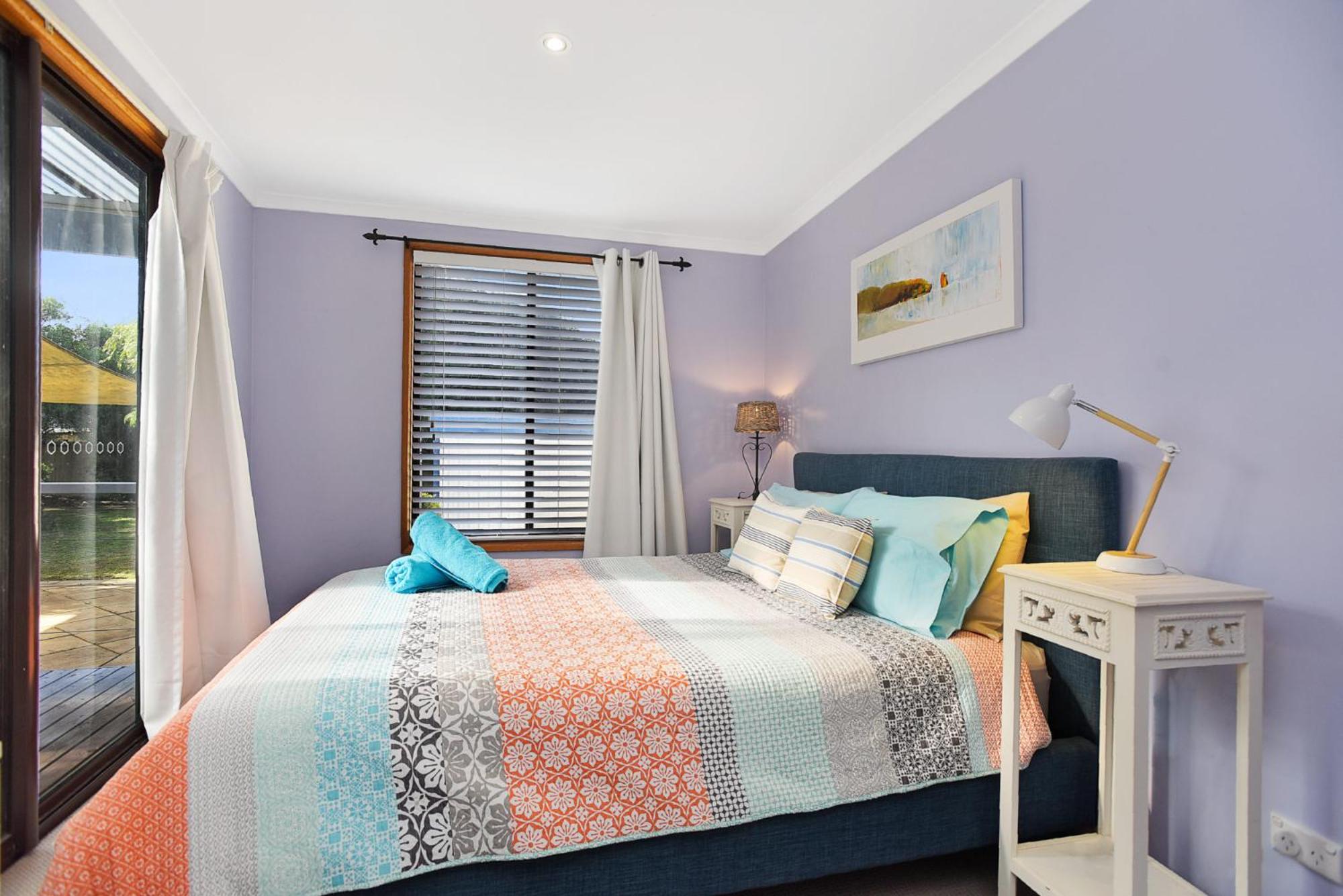 Three-Bedroom House photo 2