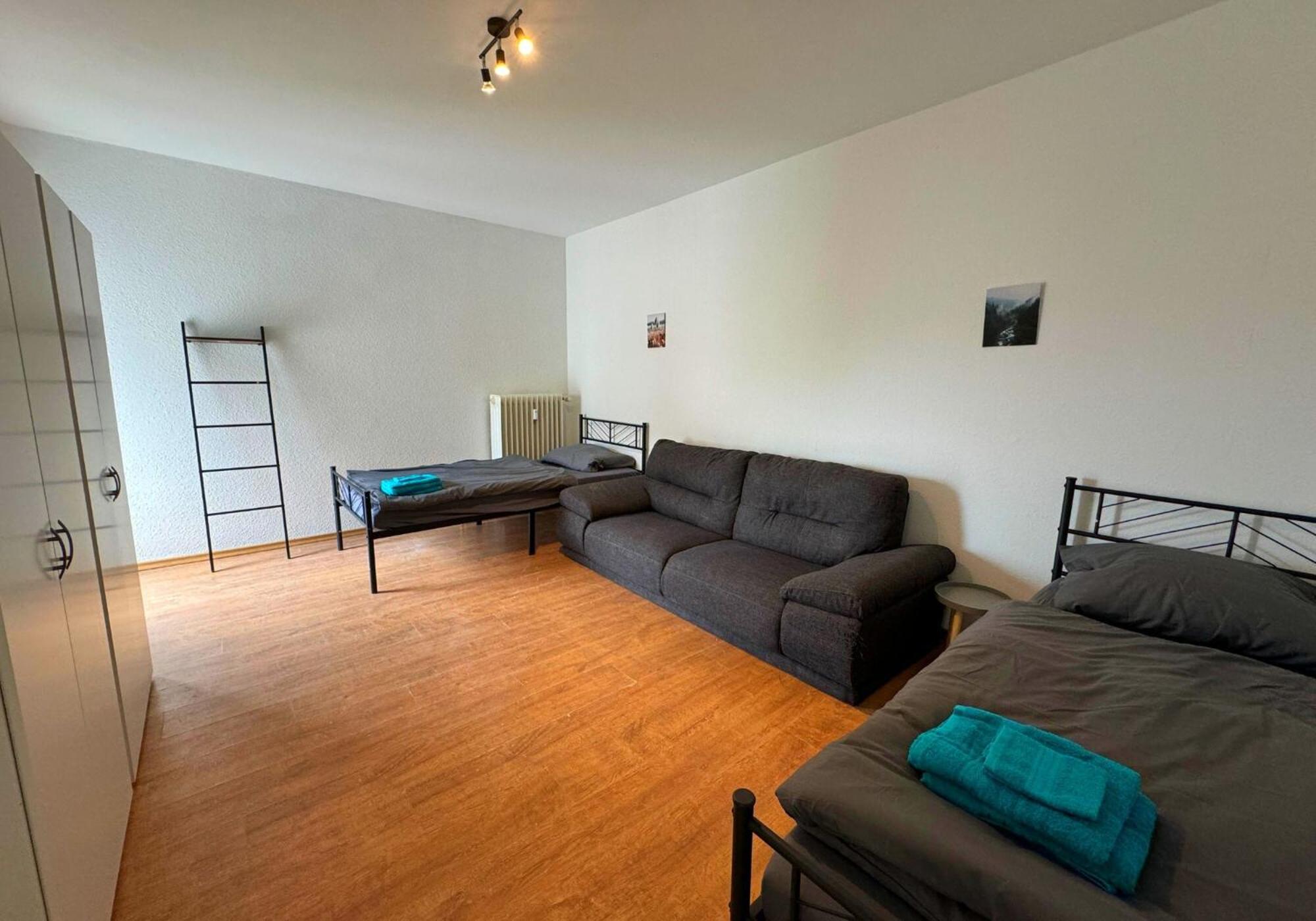 Three-Bedroom Apartment With Balcony photo 2