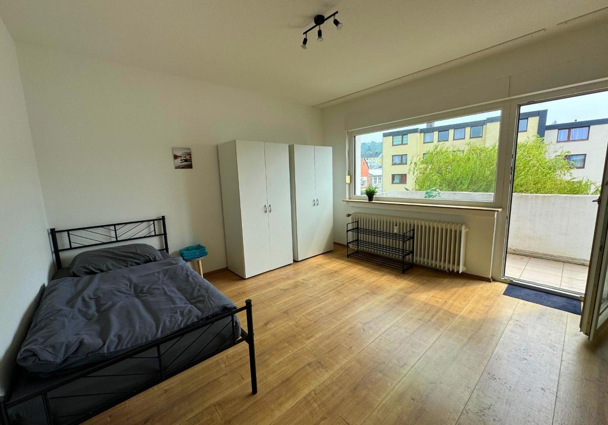 Three-Bedroom Apartment With Balcony photo 3