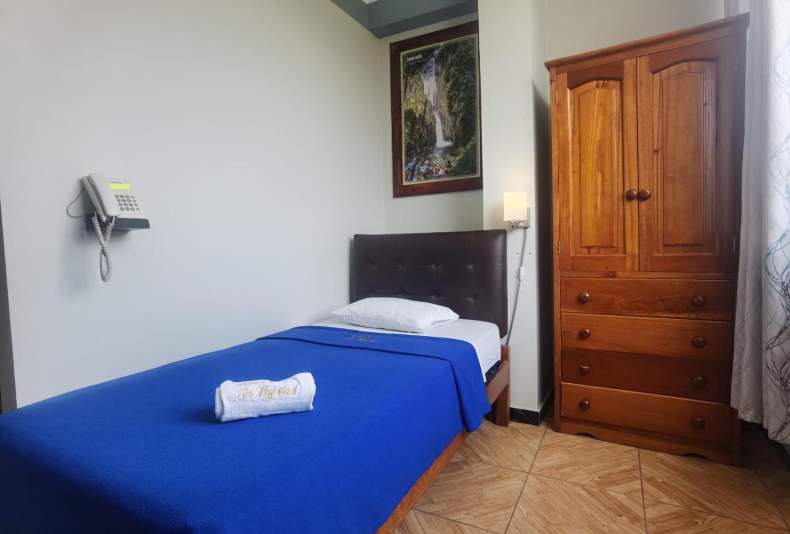 Single Room photo 2