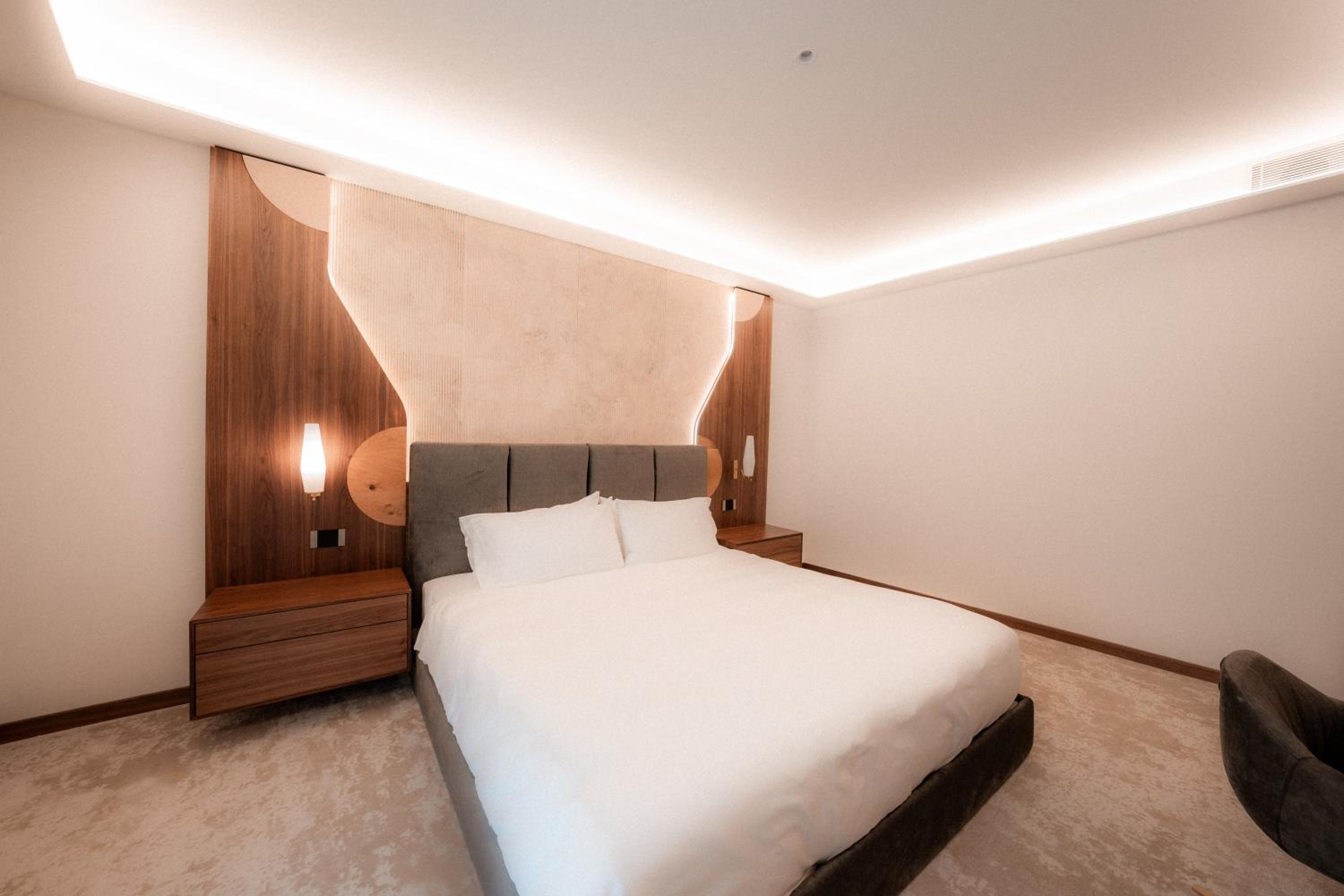 Suite With City View