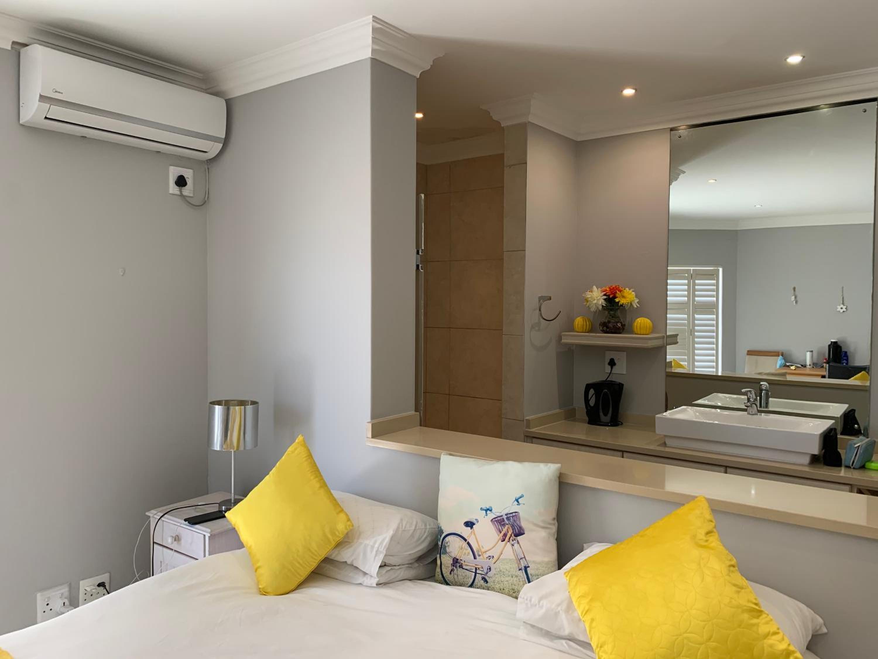 Queen Room - Photo 3
