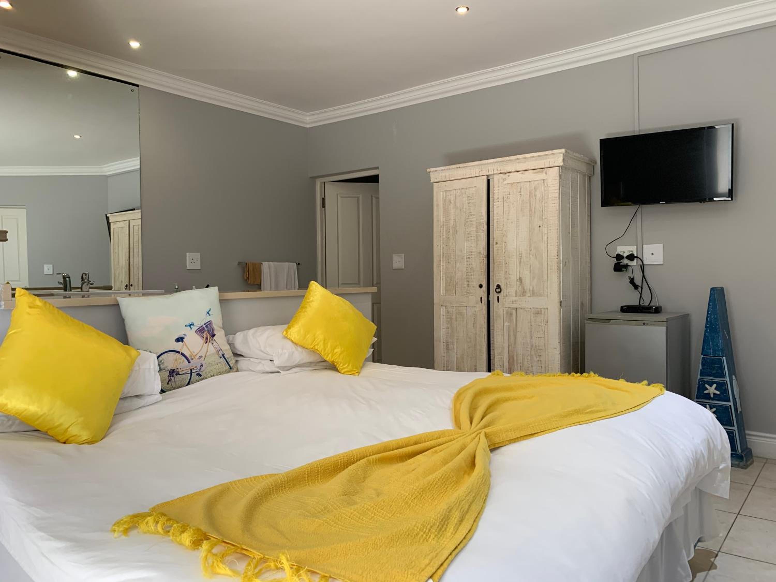 Queen Room - Photo 5