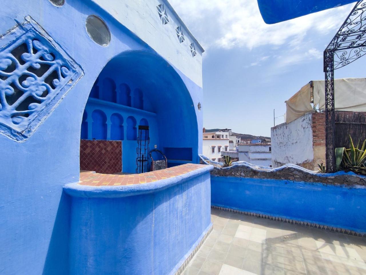 Apartment with Terrace - Photo 8