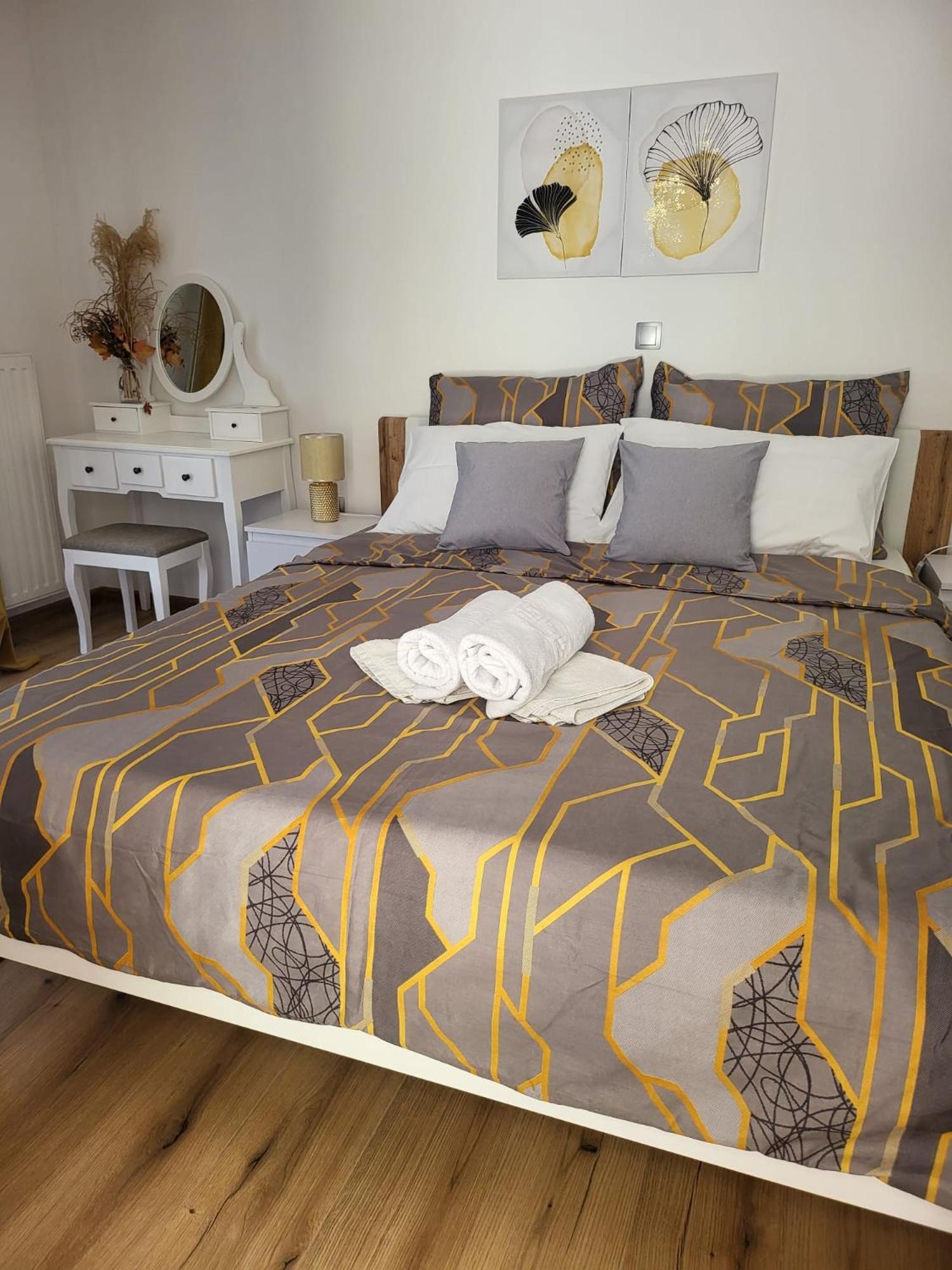 Two-Bedroom Apartment - Photo 48