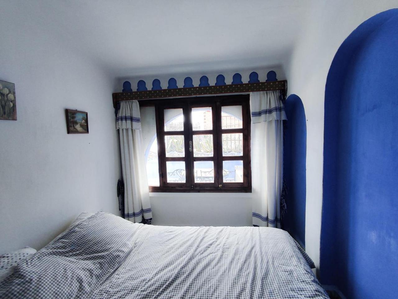 Apartment with Terrace - Photo 9