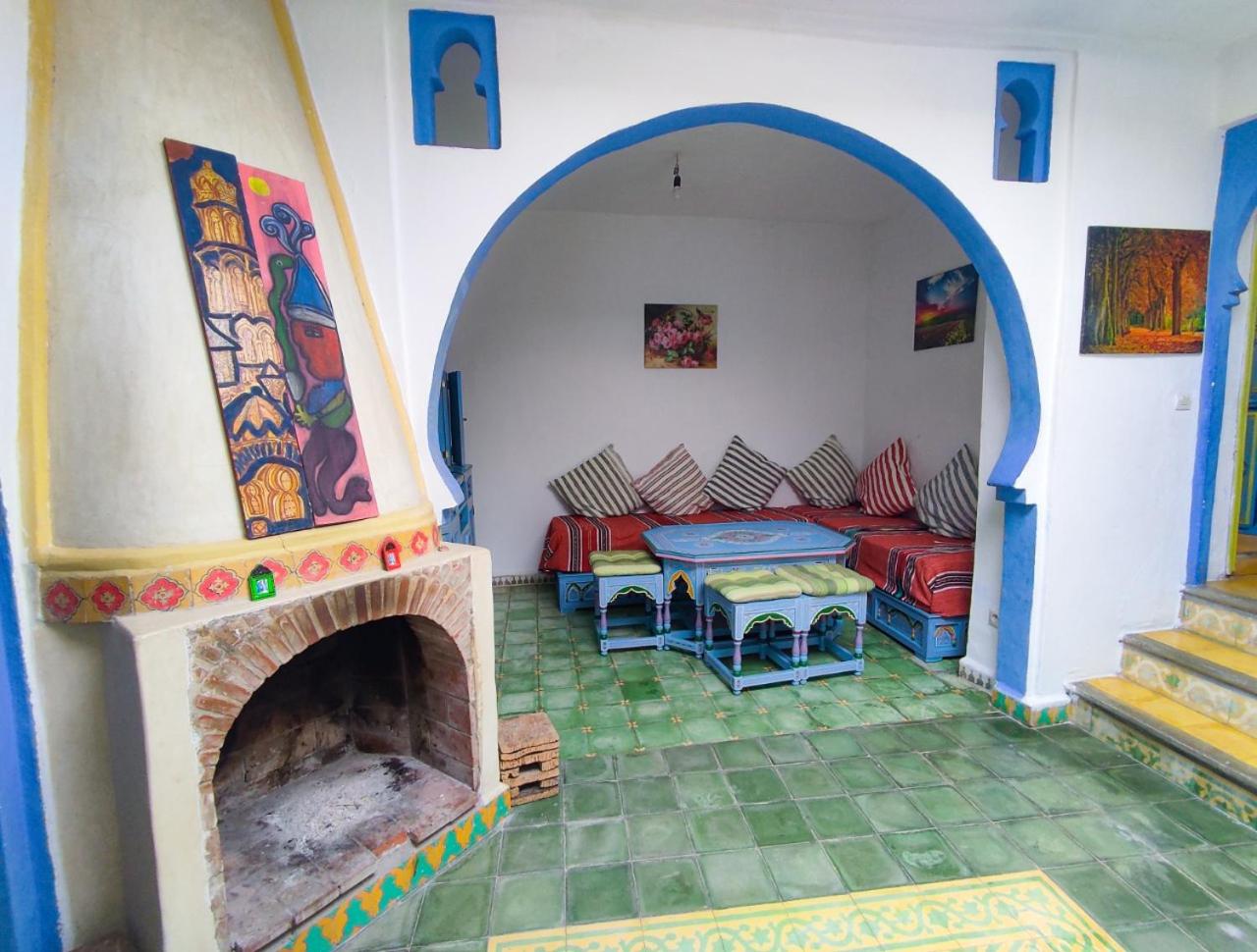 Apartment with Terrace - Photo 3