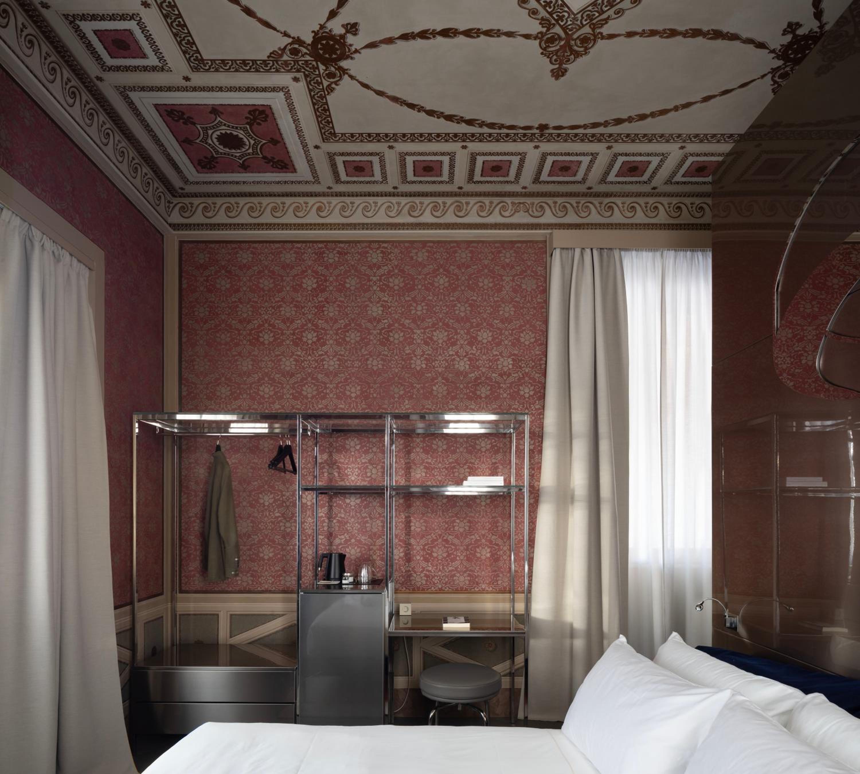 Superior Double Room - Photo 8