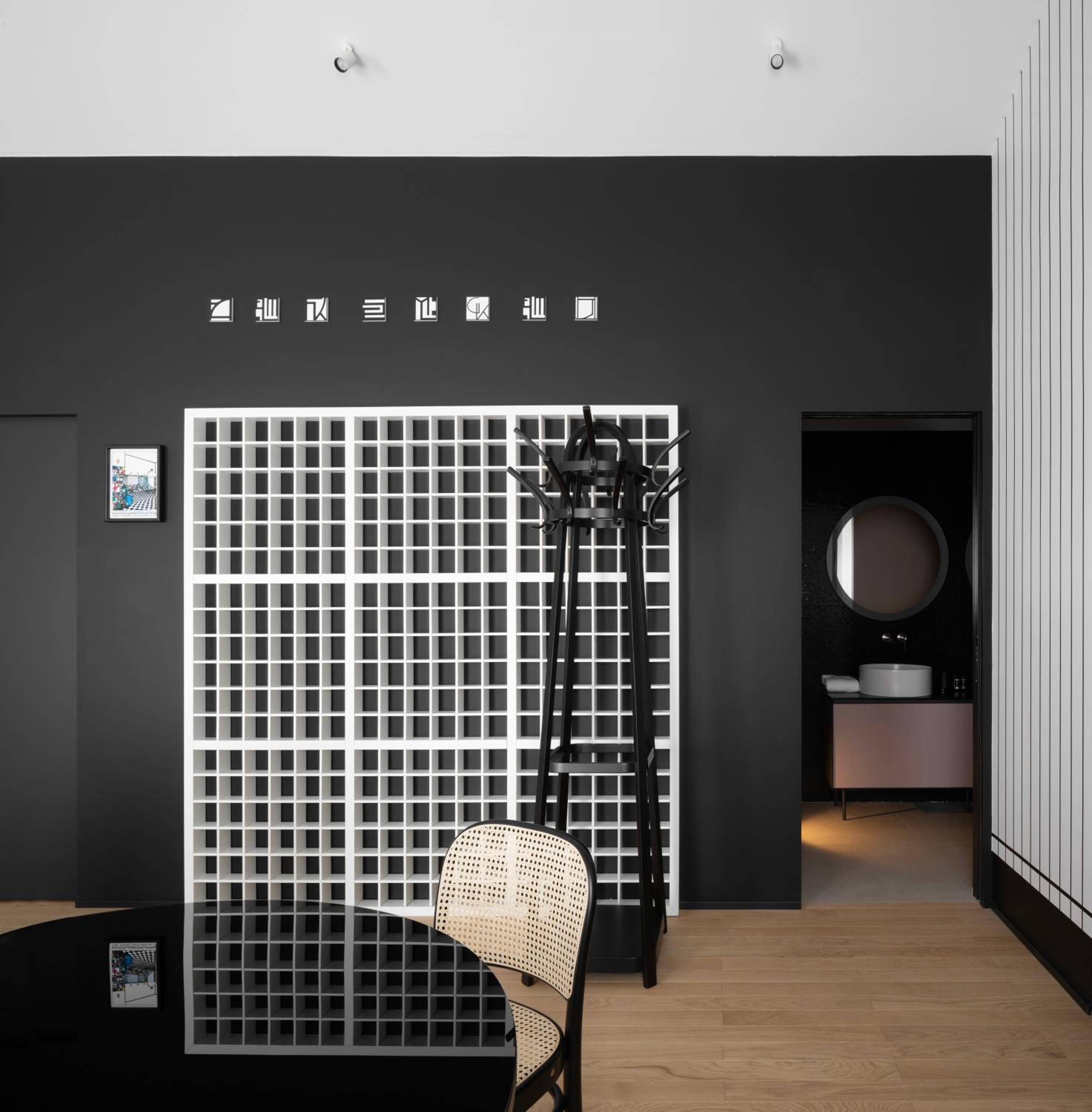 Apartment with Garden View - Photo 4