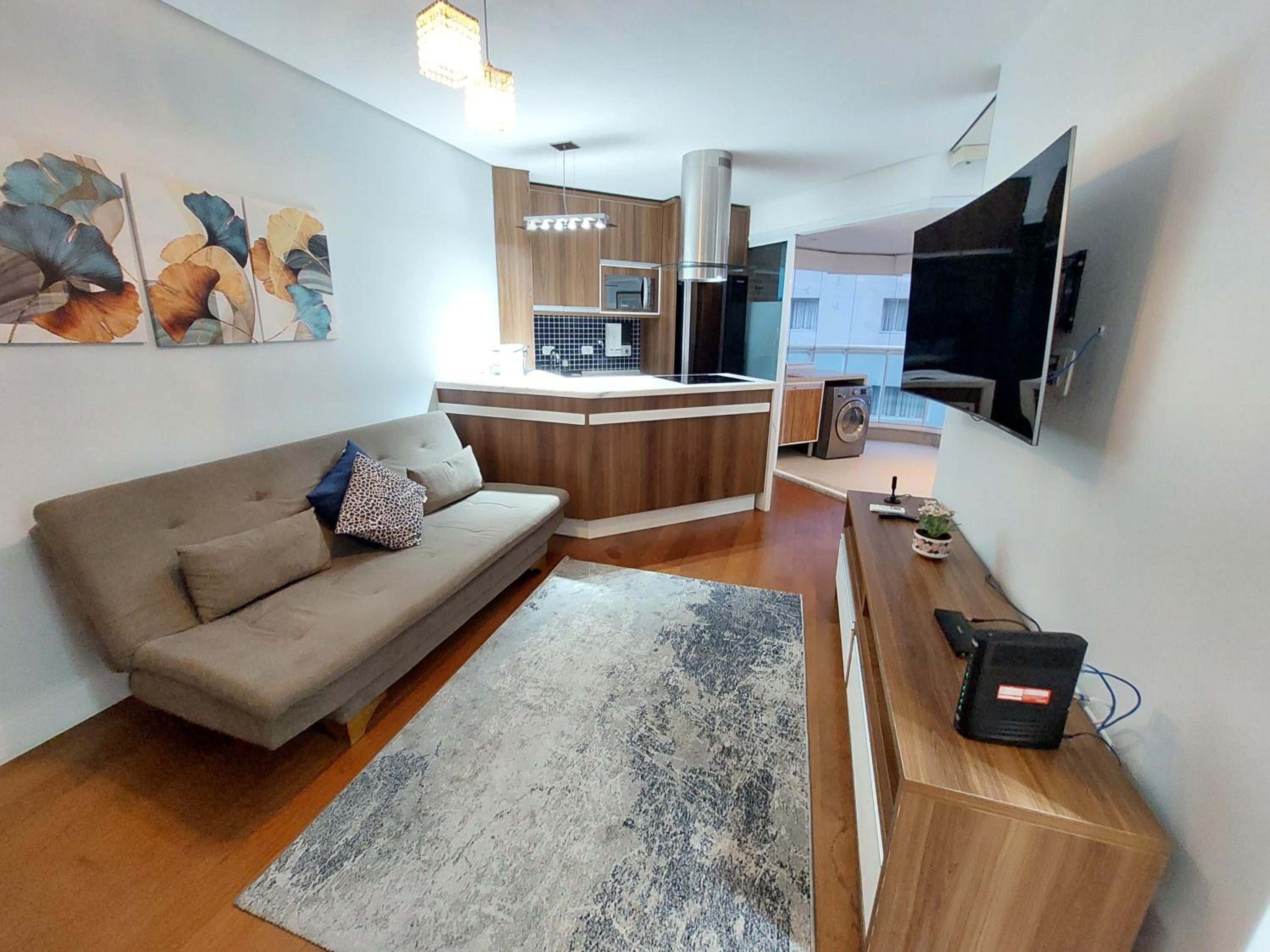 One-Bedroom Apartment photo 1