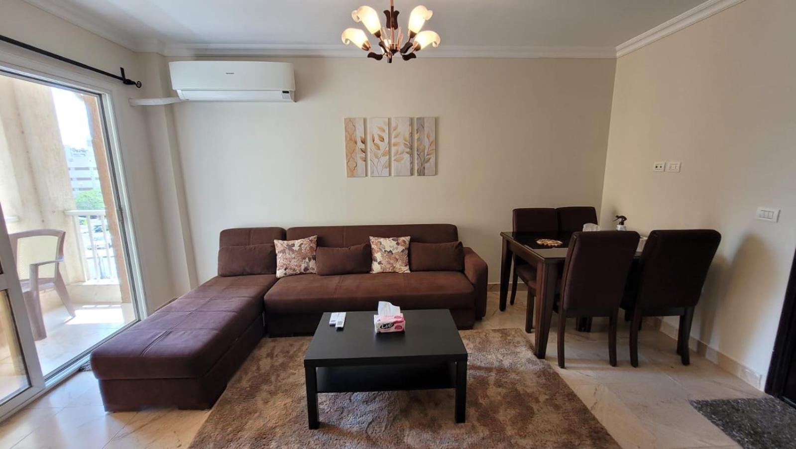 Two-Bedroom Apartment with Balcony photo 1