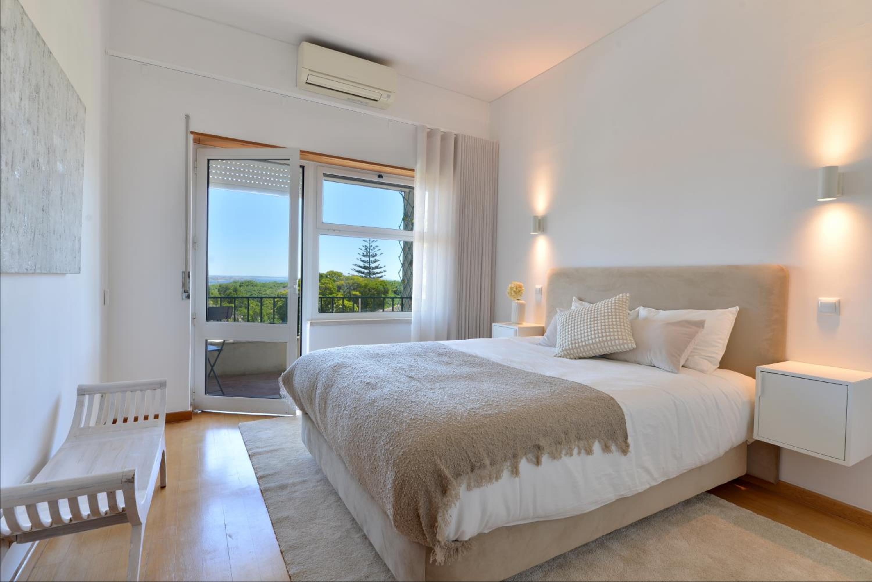 Two-Bedroom Apartment with Balcony and Sea View photo 1