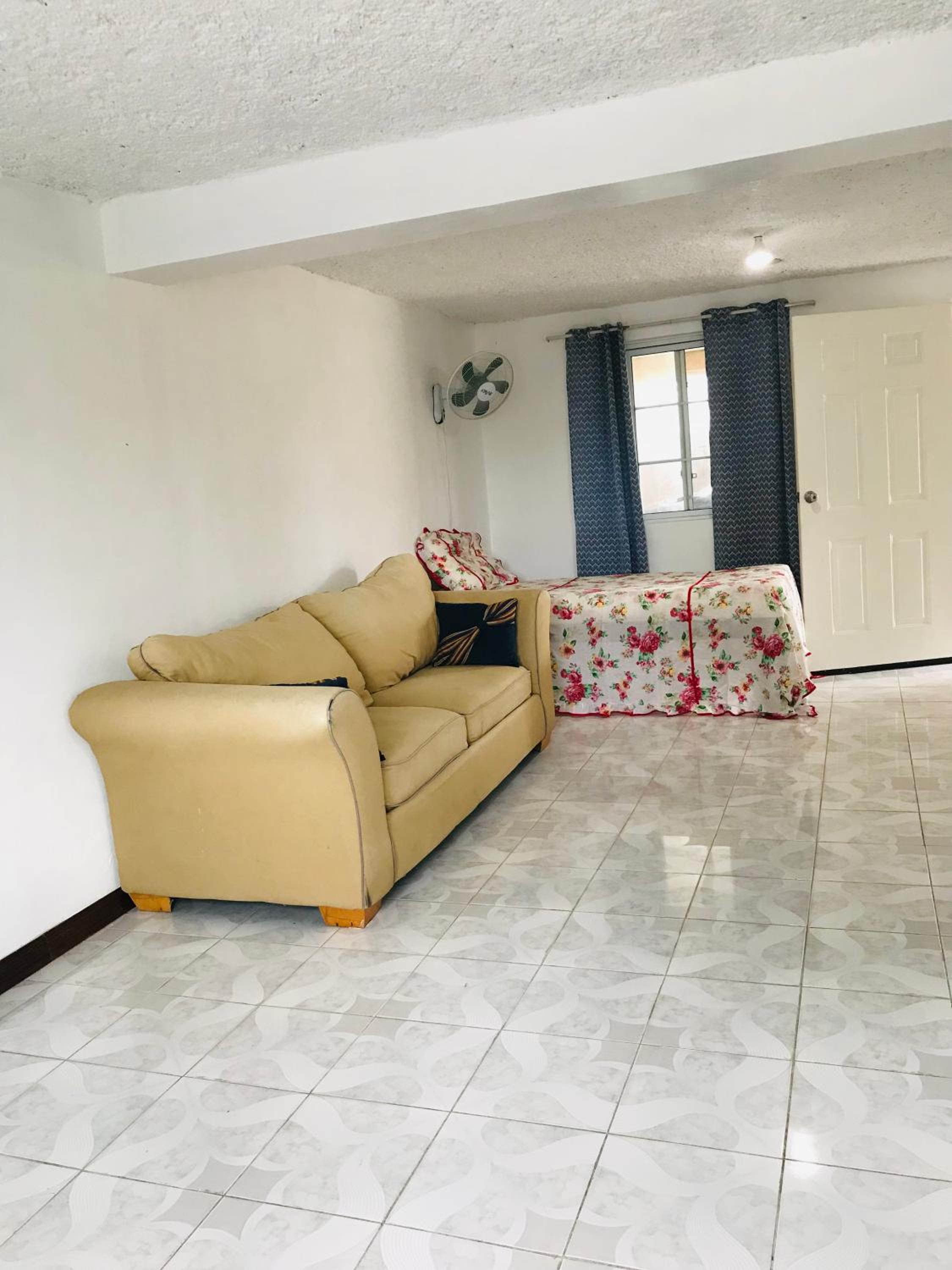 Family Room With Bathroom photo 2