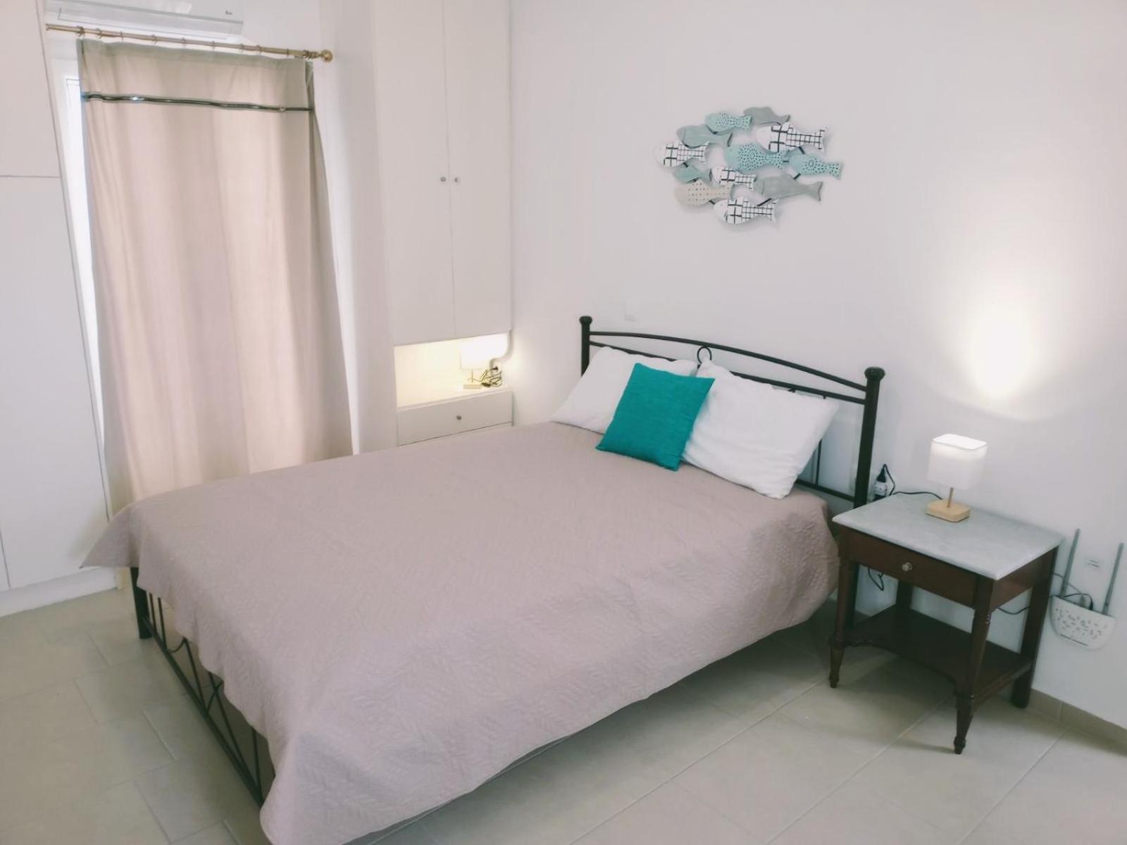 One-Bedroom House photo 1