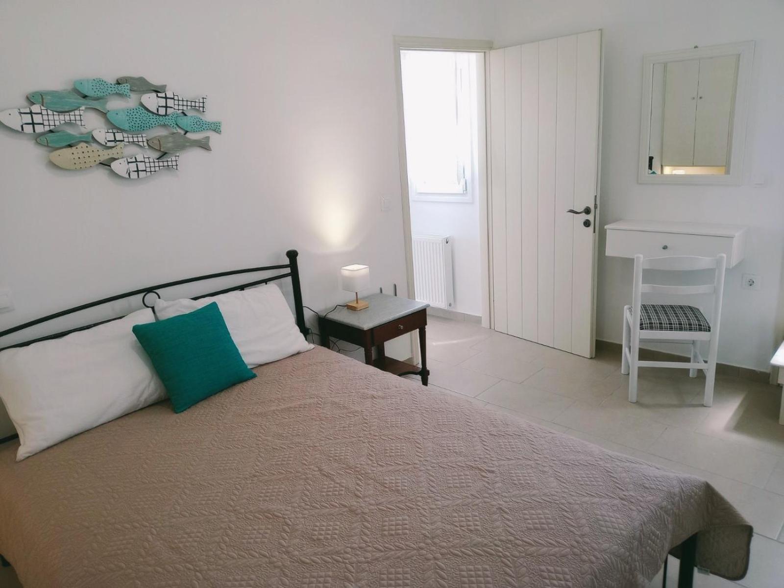 One-Bedroom House photo 2