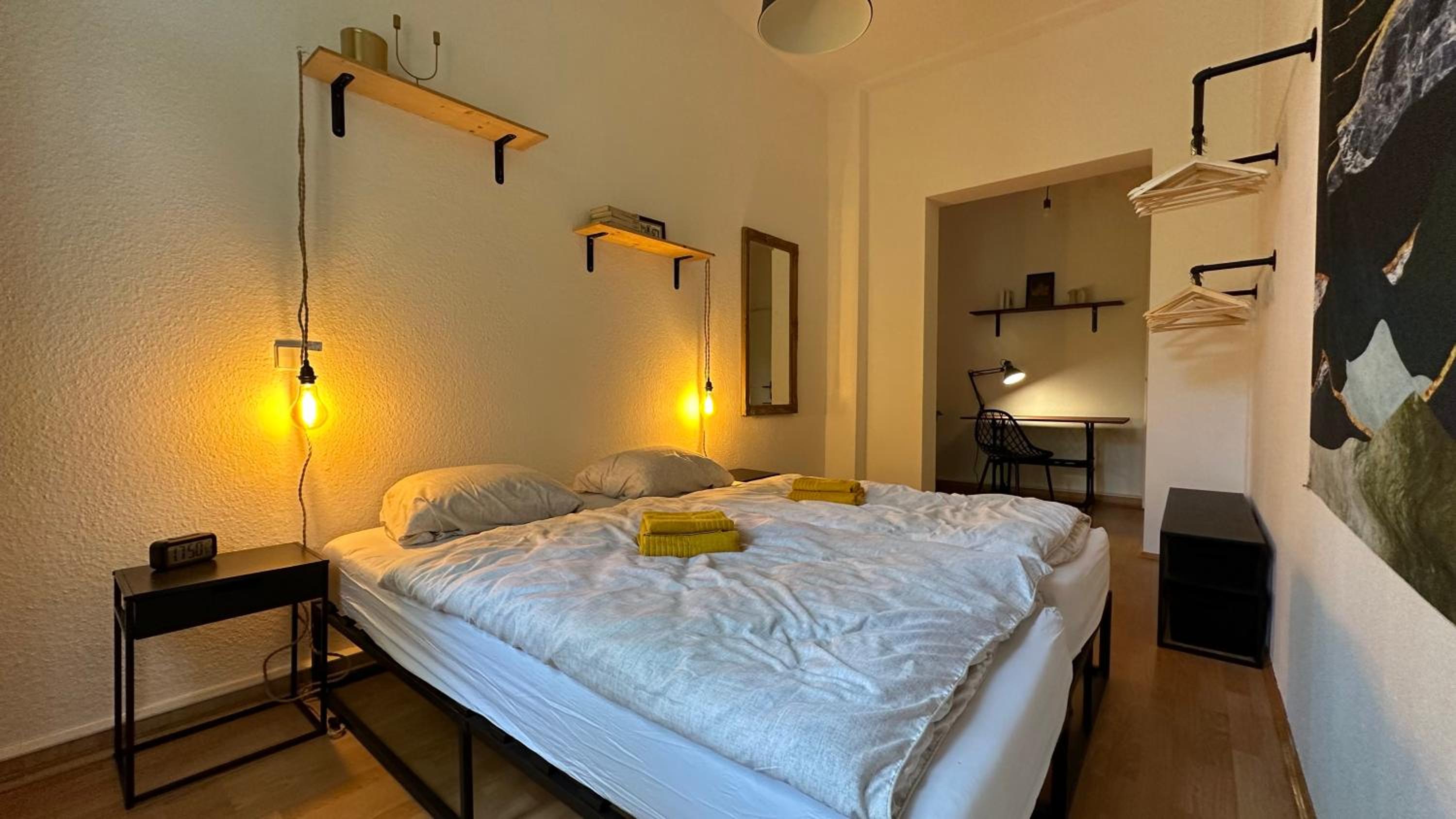 One-Bedroom Apartment photo 3